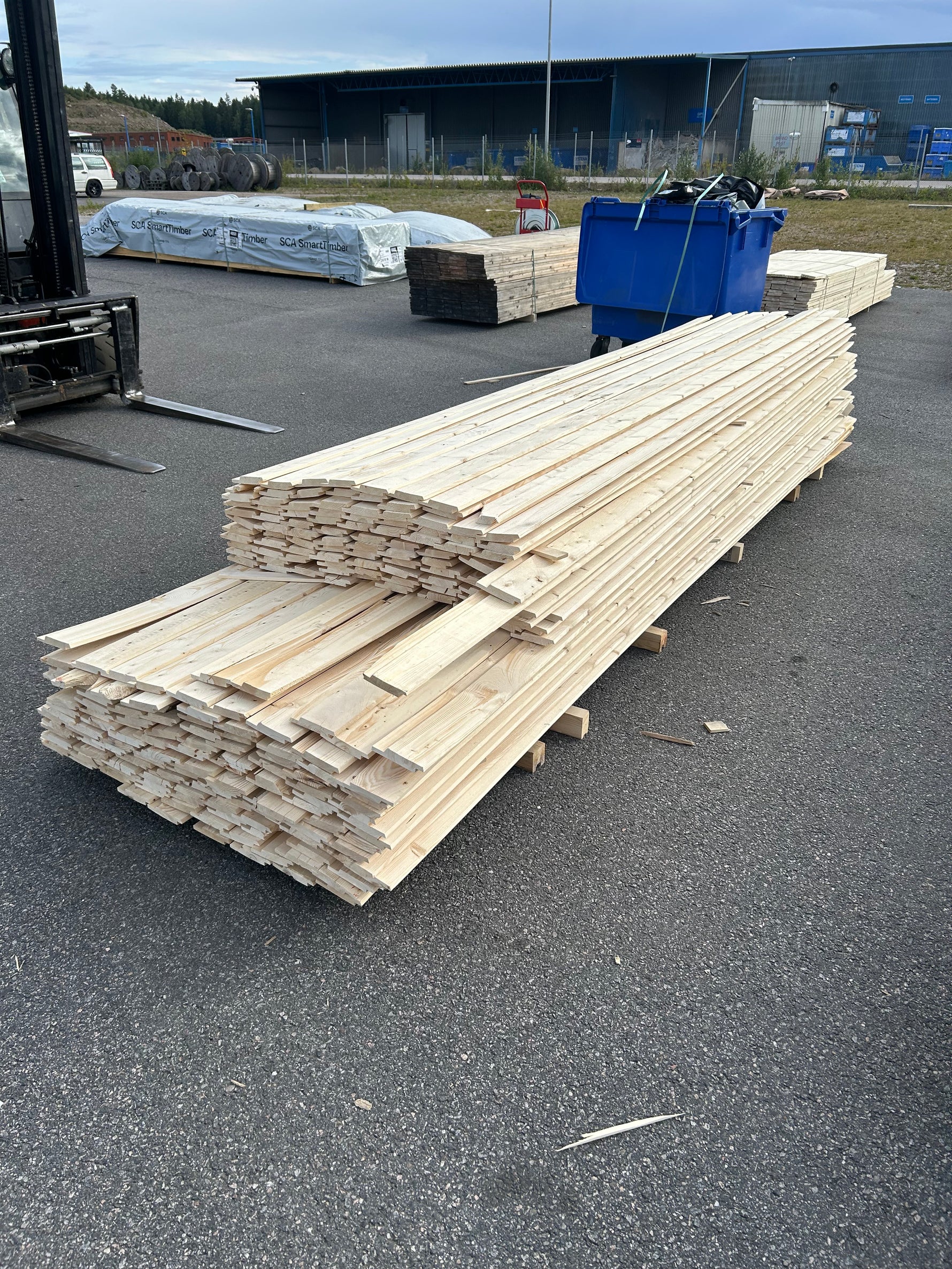 Paket Spårpanel 22x120 mm – 3,60–4,20 m (Andra sortering)