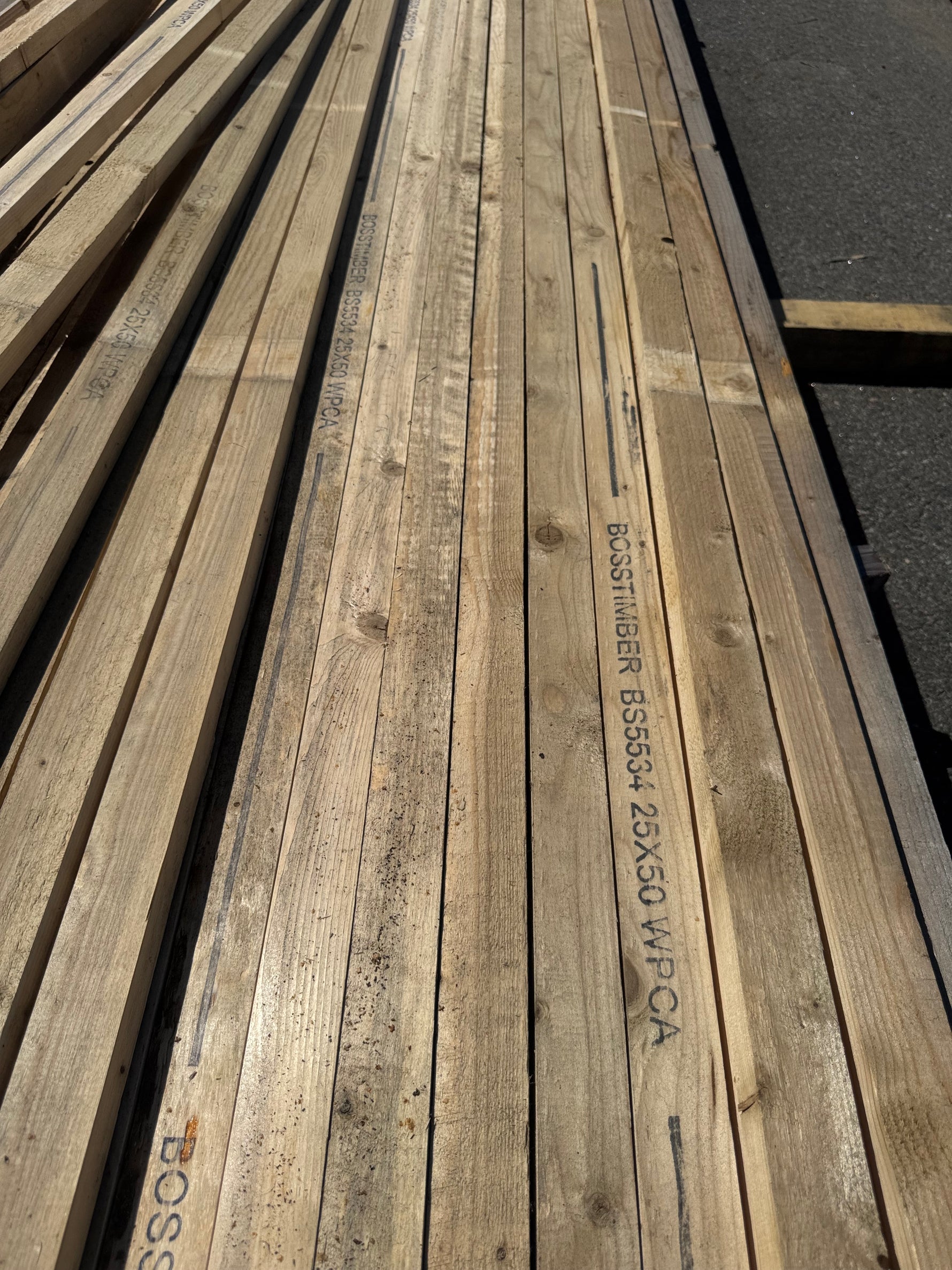 Paket Läkt 25x50 mm, 190 st 5,40 m Vattenskadat