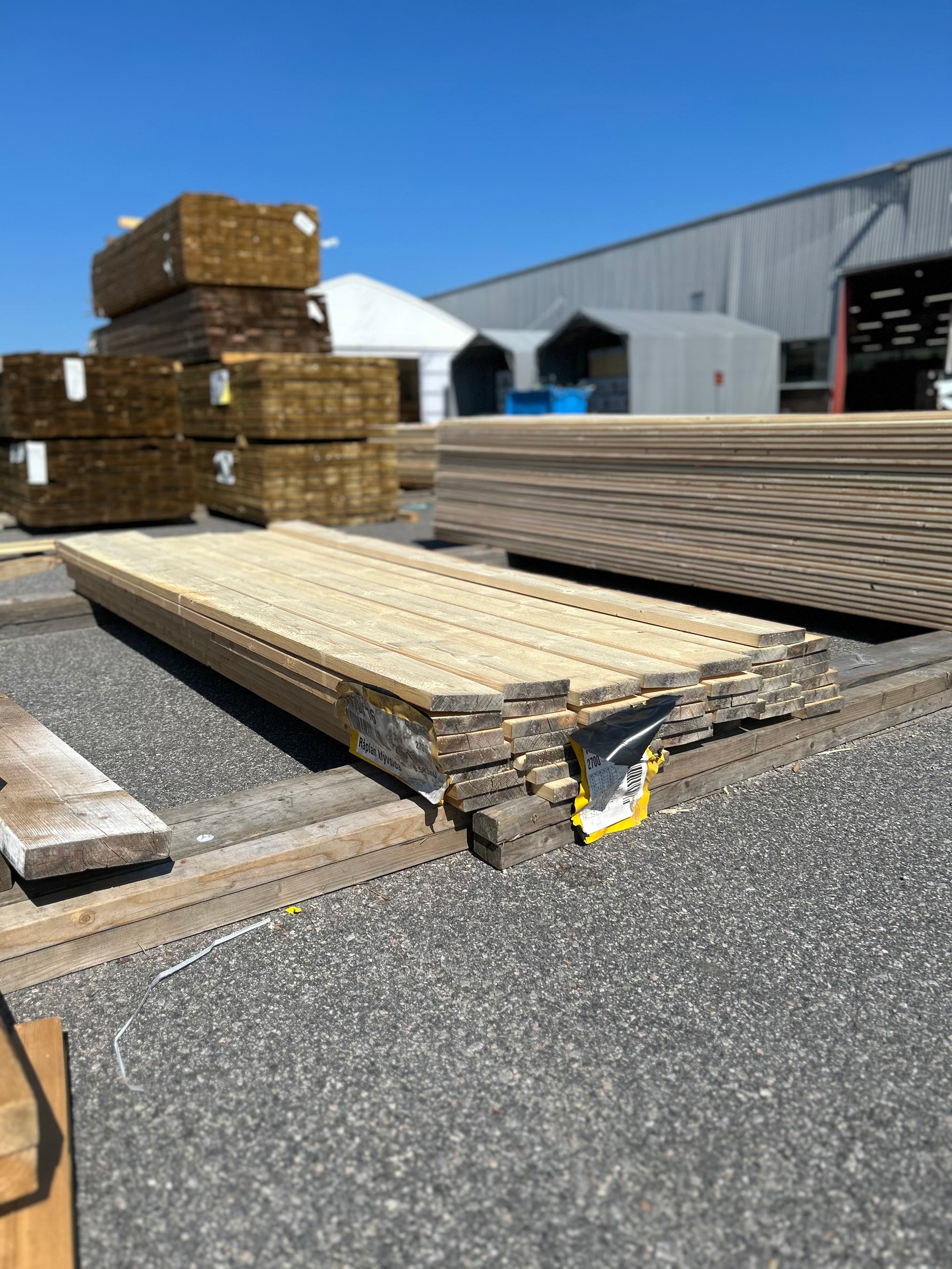 Paket Finsågade Brädor 22x145mm 2.70m 45st Väderbitet