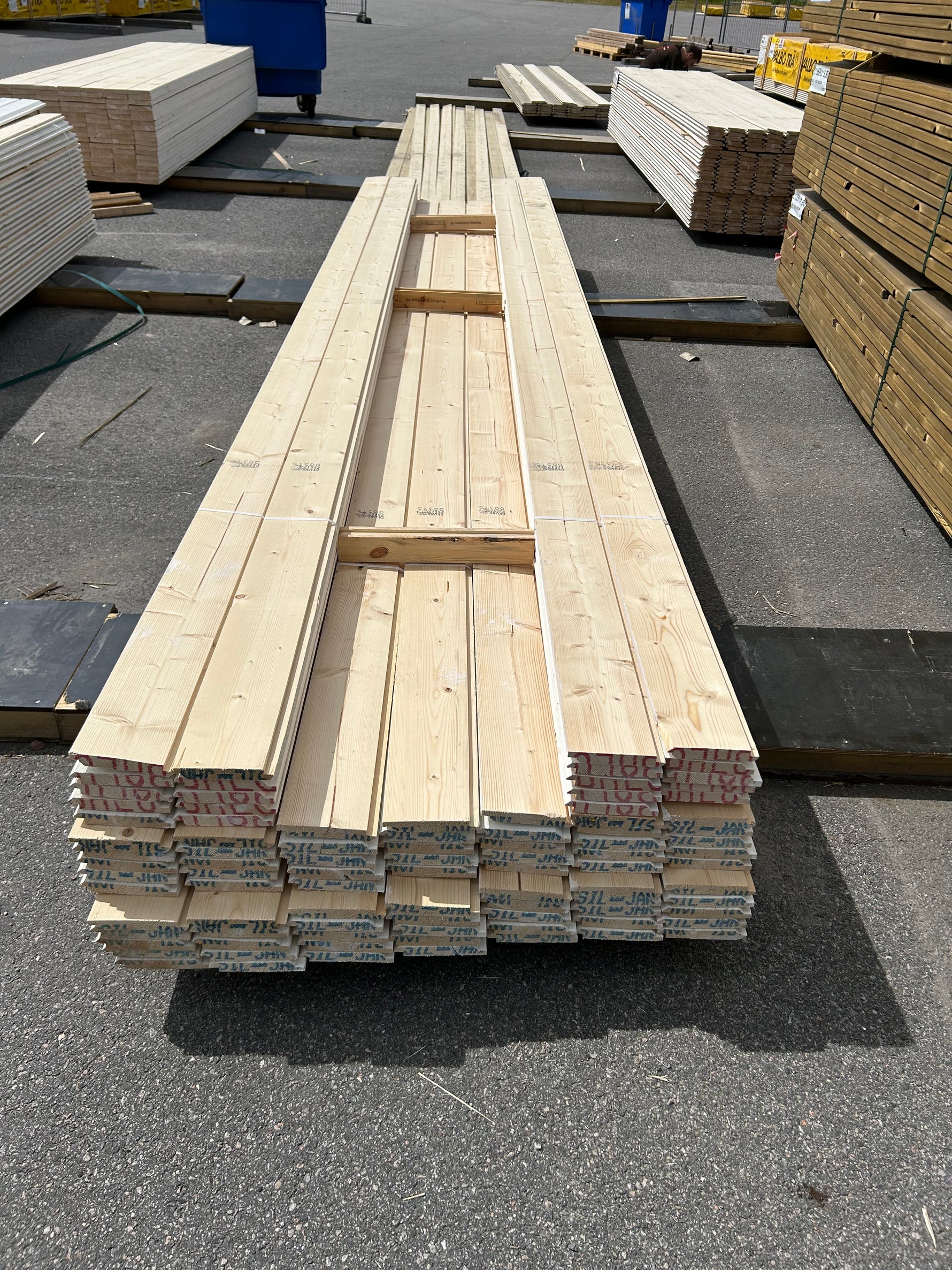 Paket Ytterpanel Dubbelfas Halvspont 22x145mm 4,80m 90st Grundmålad