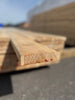 Hyvlad 28x120mm – Obehandlad Furu (Andrasortering)
