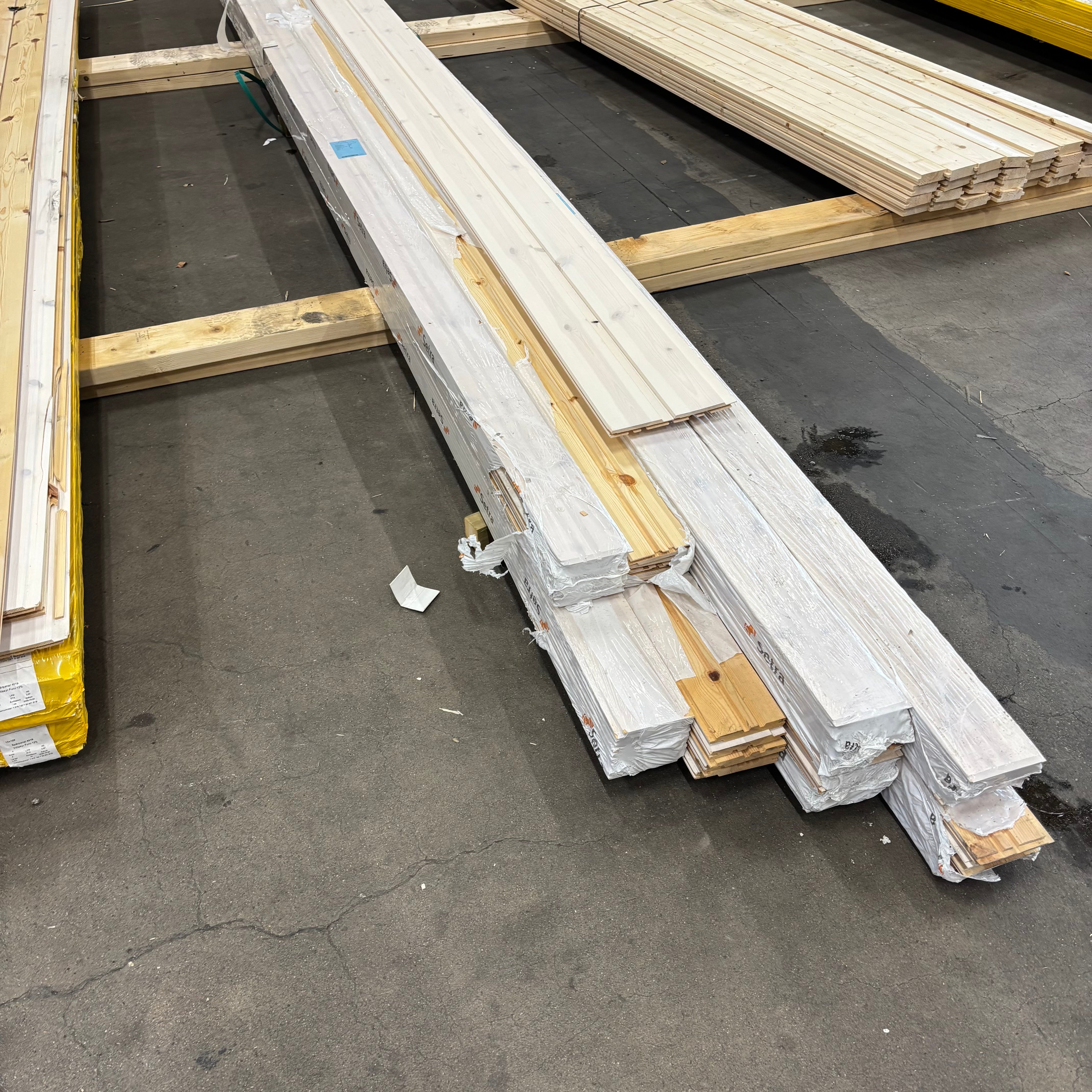 Paket Spårpanel 15x120mm – 48 st (3,90 m, furu, vitvax)