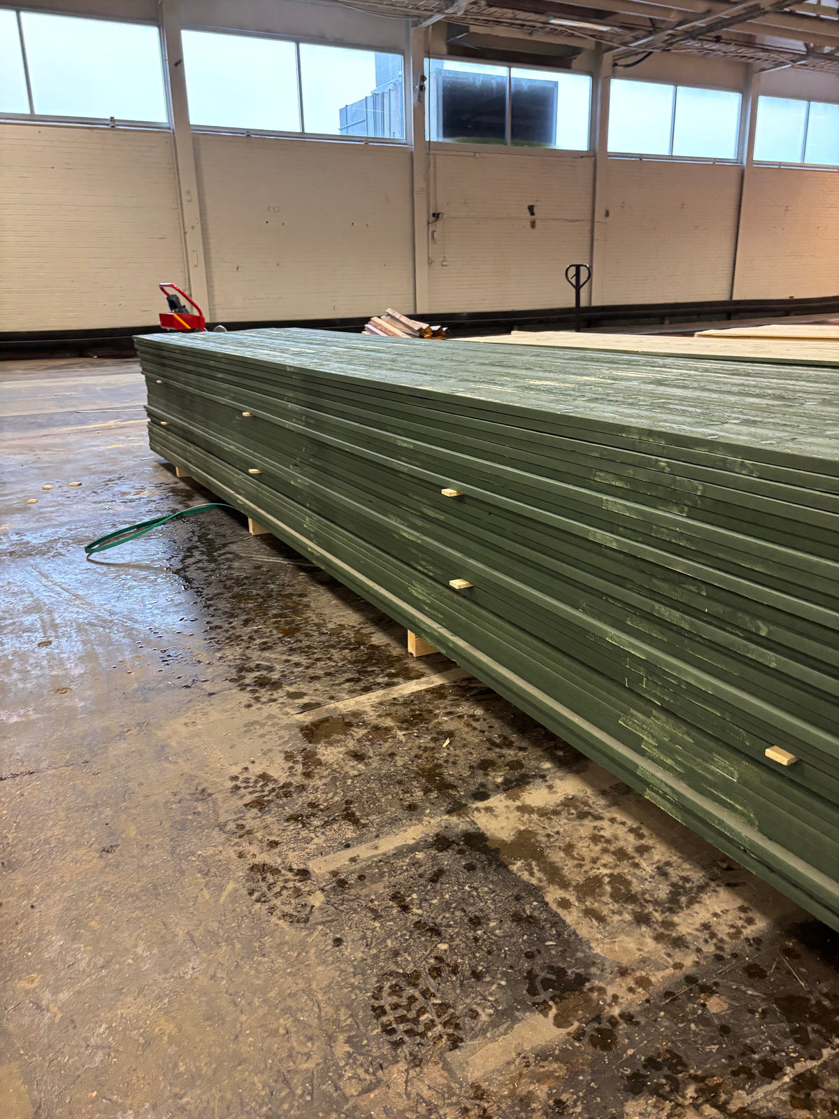 Paket Finsågade Brädor 22×145 mm Mellanstrukna 5,40 m – 210 st