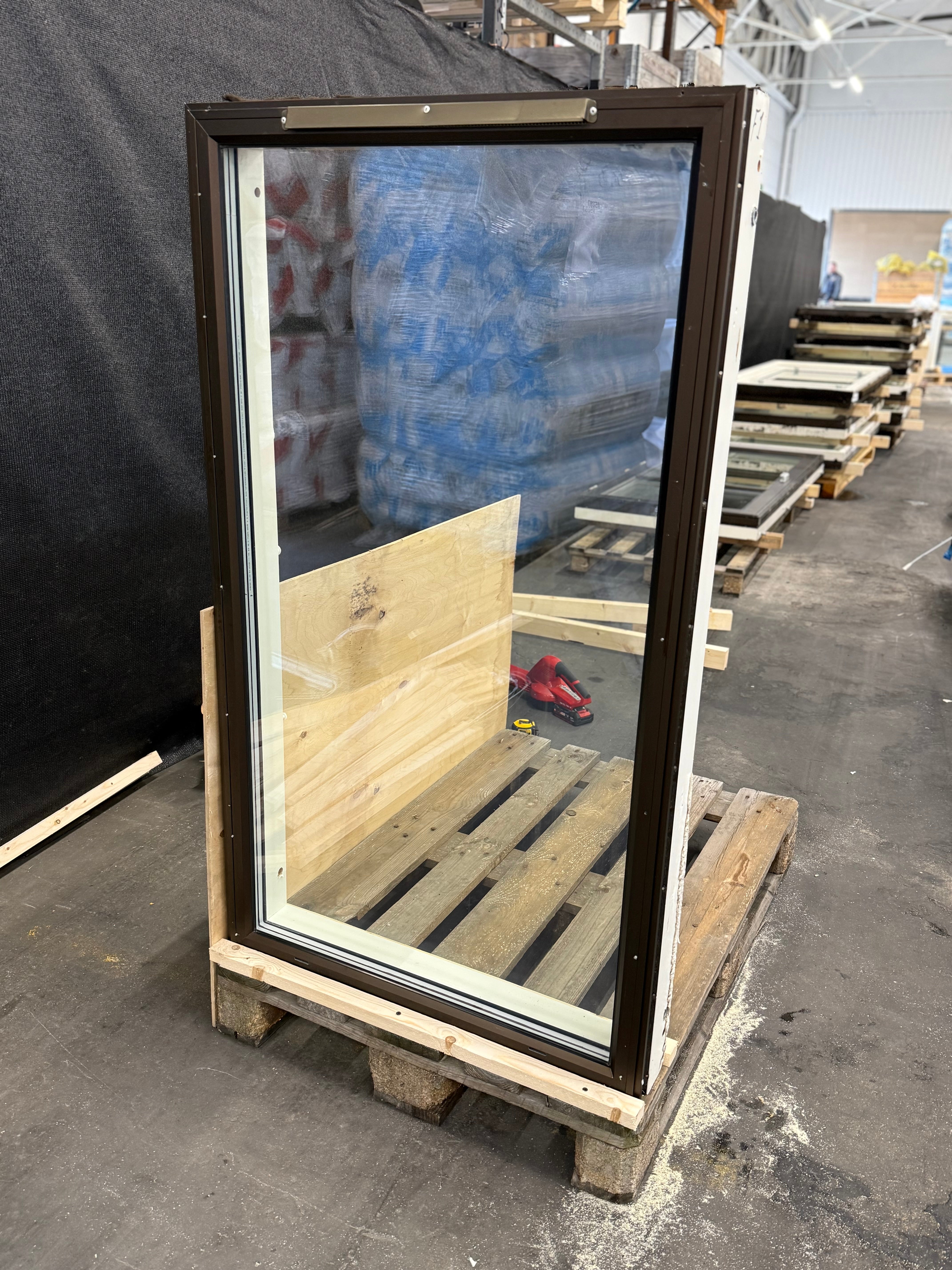 Fönster Aluminium beklädda 8x14 (Begagnade)