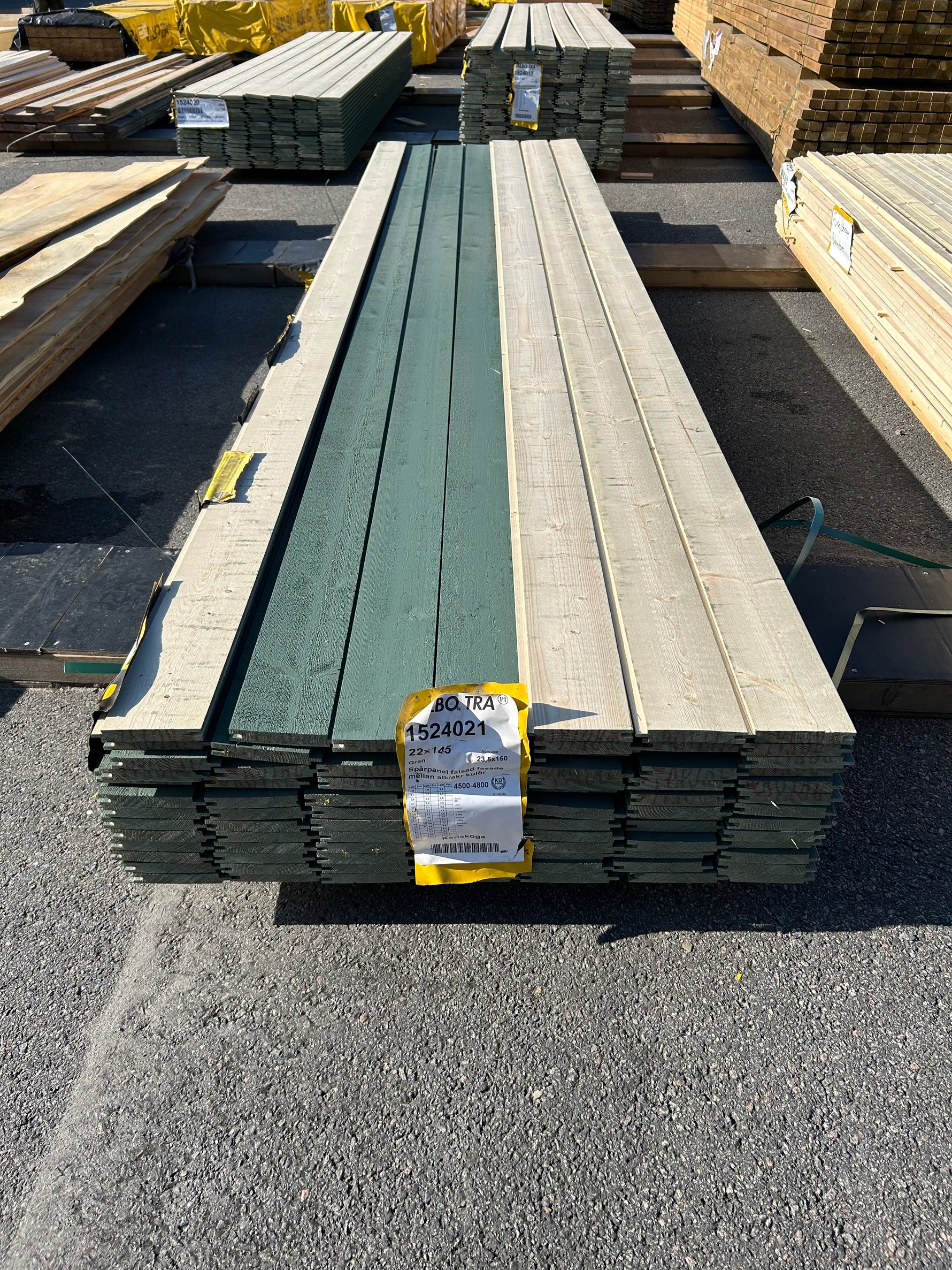 aket Falsad Spårpanel 22x145mm (4,50–4,80m) 88st Gran- Mellanstruken