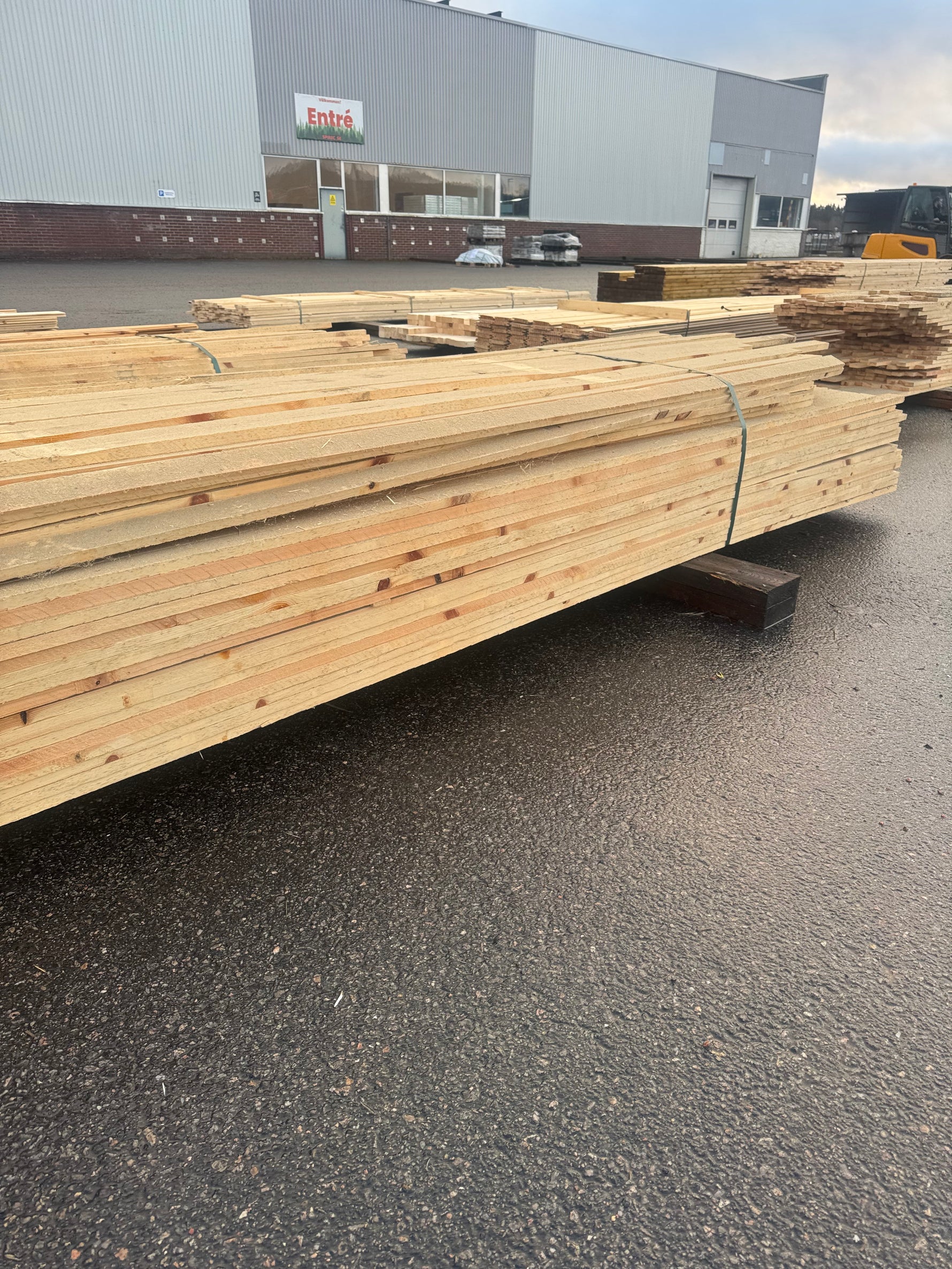 Paket Läkt 19x52 – 342 st (4,2–4,8 m, ohyvlade) - Spirec