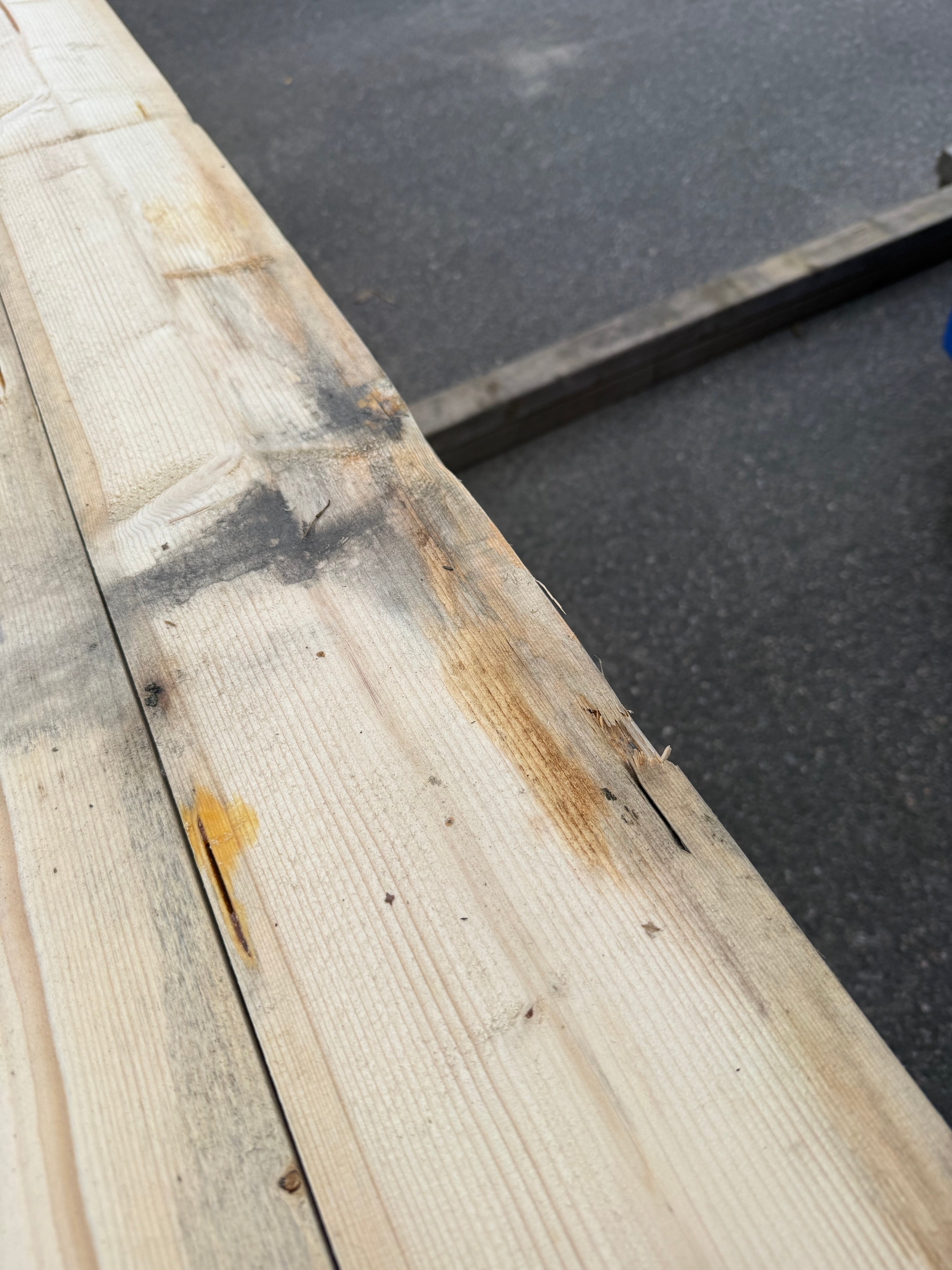 Paket Finsågade Brädor 22x145mm 4.80m- 182st (Fuktskadat)