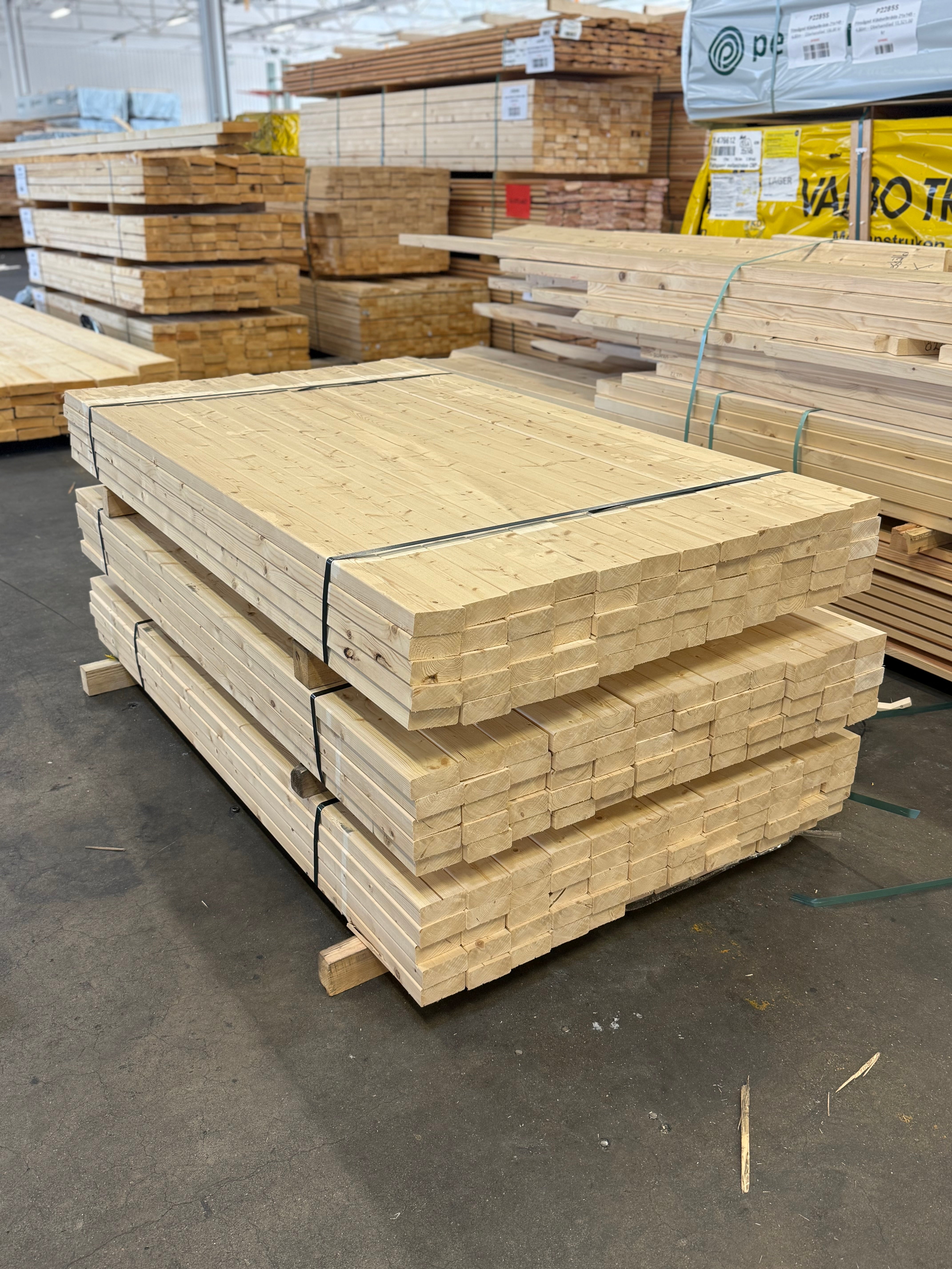 Paket Hyvlade Reglar 38x89- 60st 1.80m