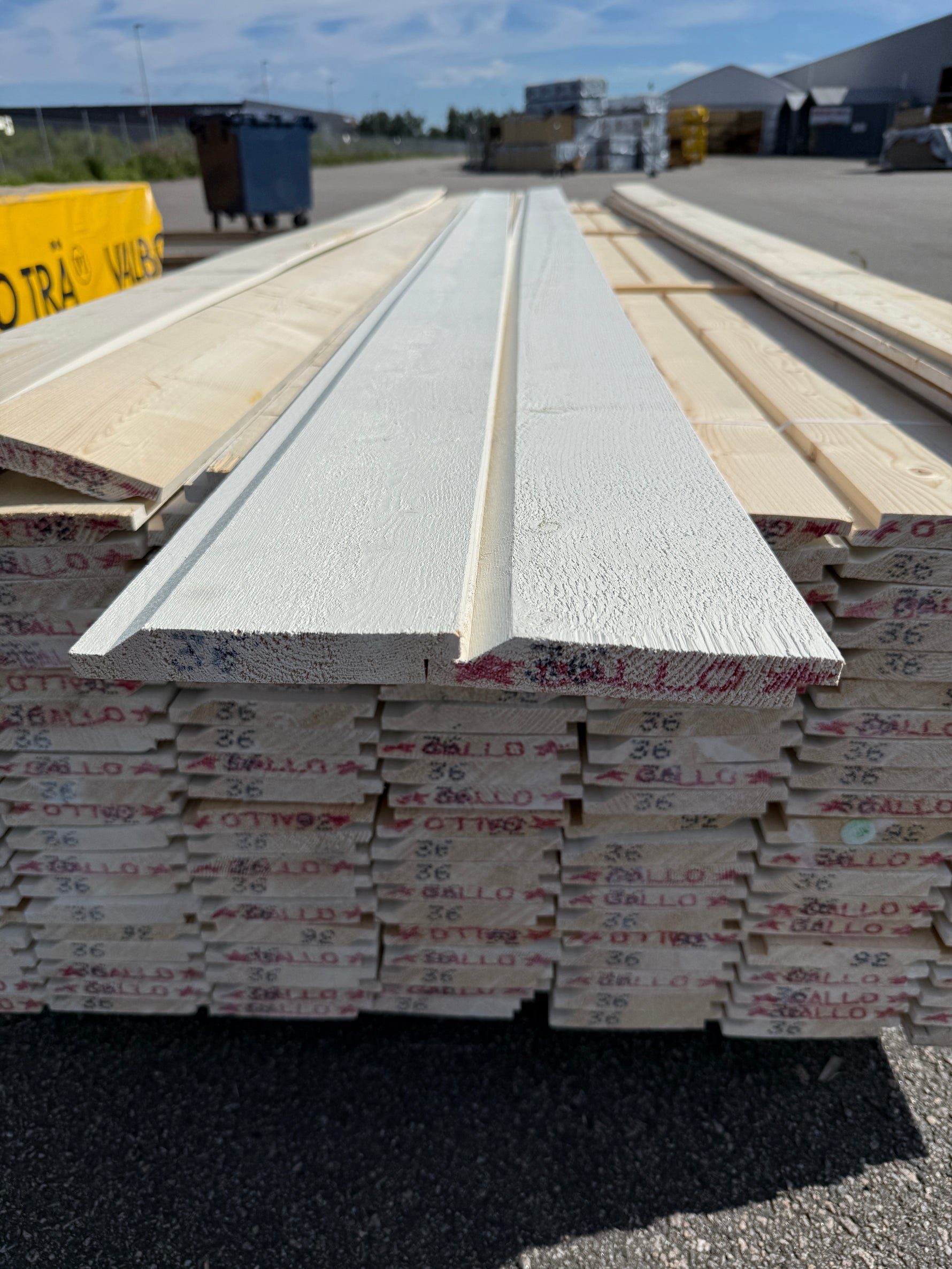 Paket Ytterpanel Enkelfas Halvspont 22x145mm, 149st 3.60m Mellanstruken