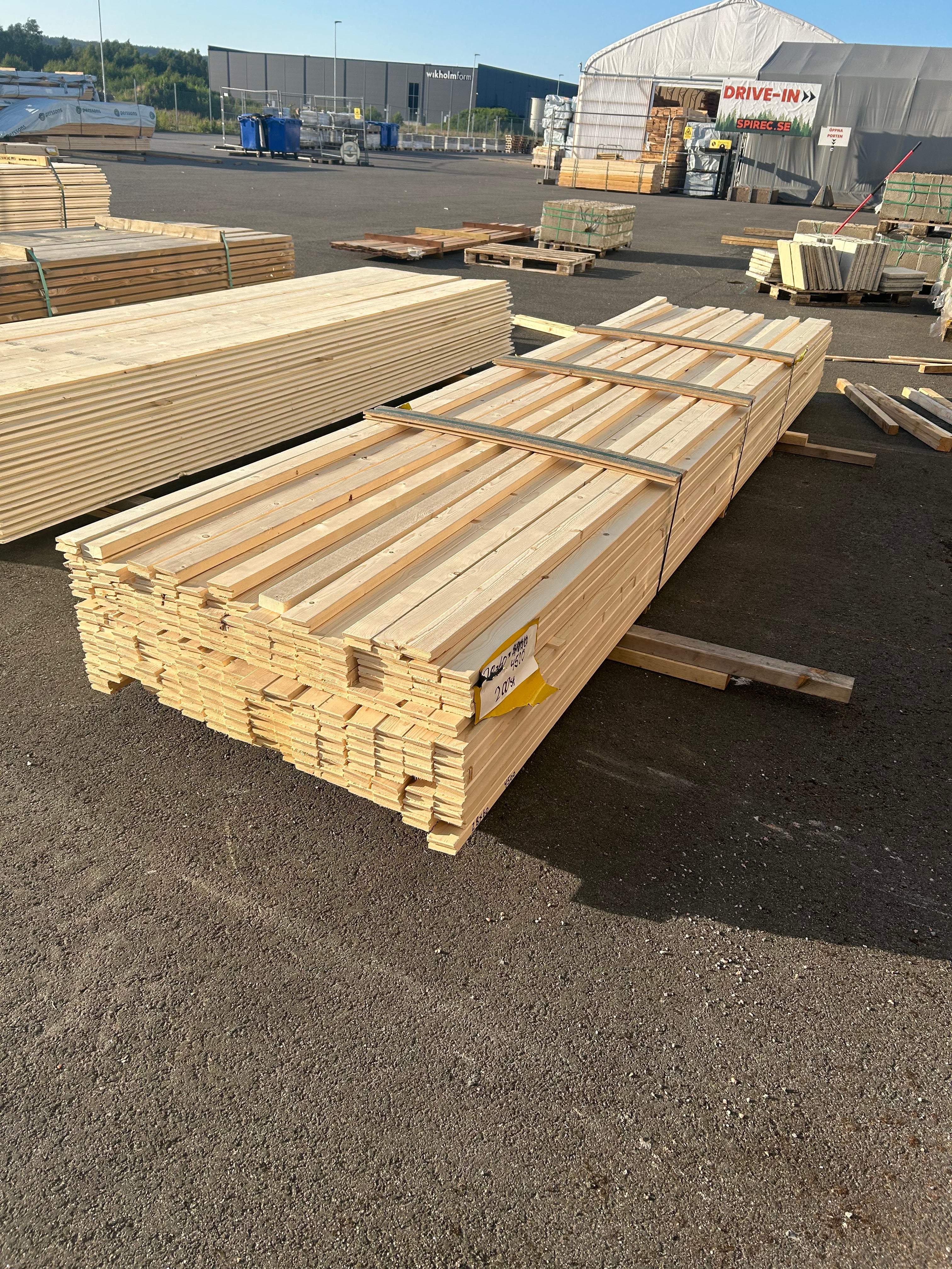 Paket Glespanel 28x60 – 200st (4.50 m) – Ändspontad – Obehandlad