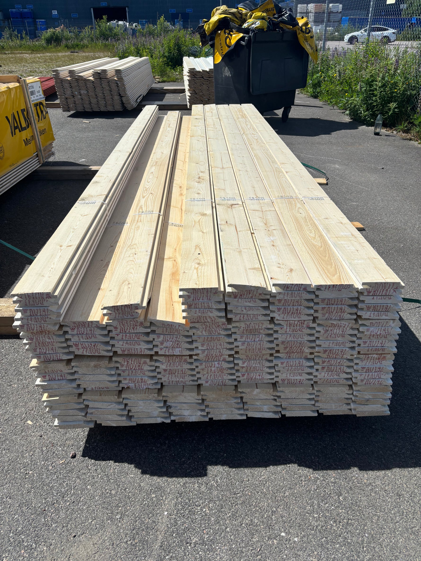 Paket Ytterpanel Enkelfas Halvspont 22x120mm, 167st 3.60m Grundmålad