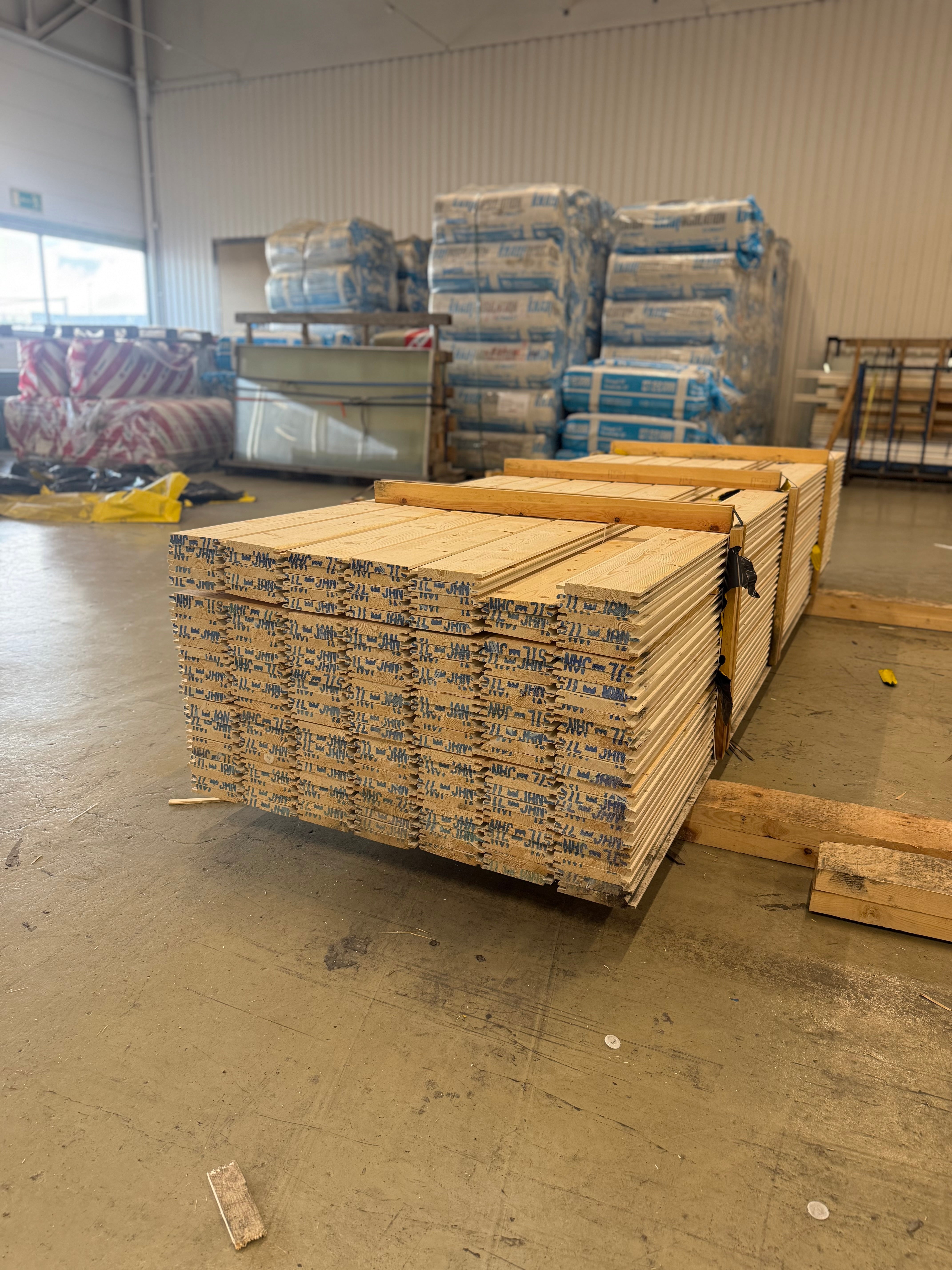 Ytterpanel Dubbelfasspont 22x145mm 3.60m – Grundmålad Vit Gran