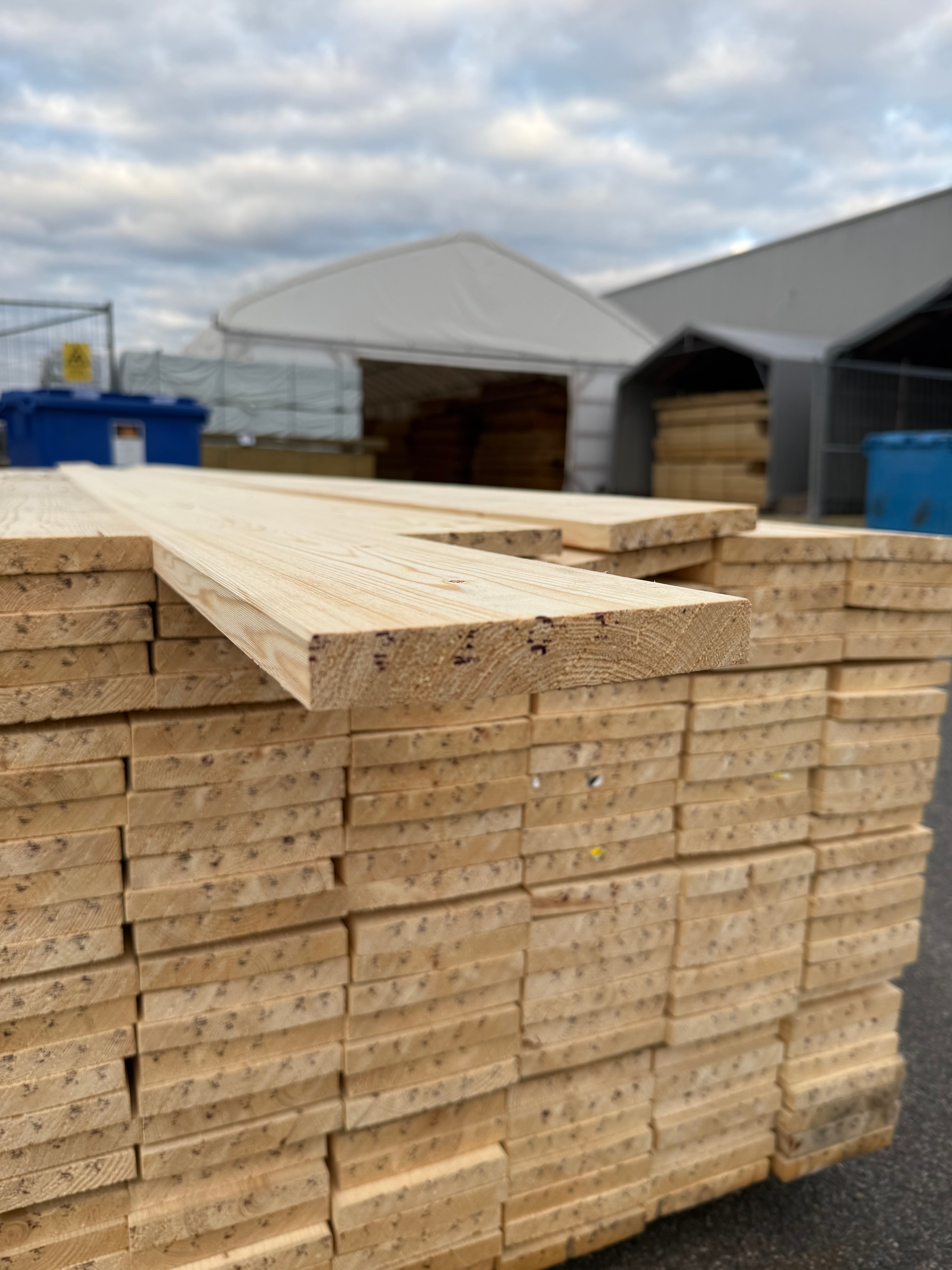 Paket Finsågade Brädor 22x145mm 4.80m- 182st (Fuktskadat)