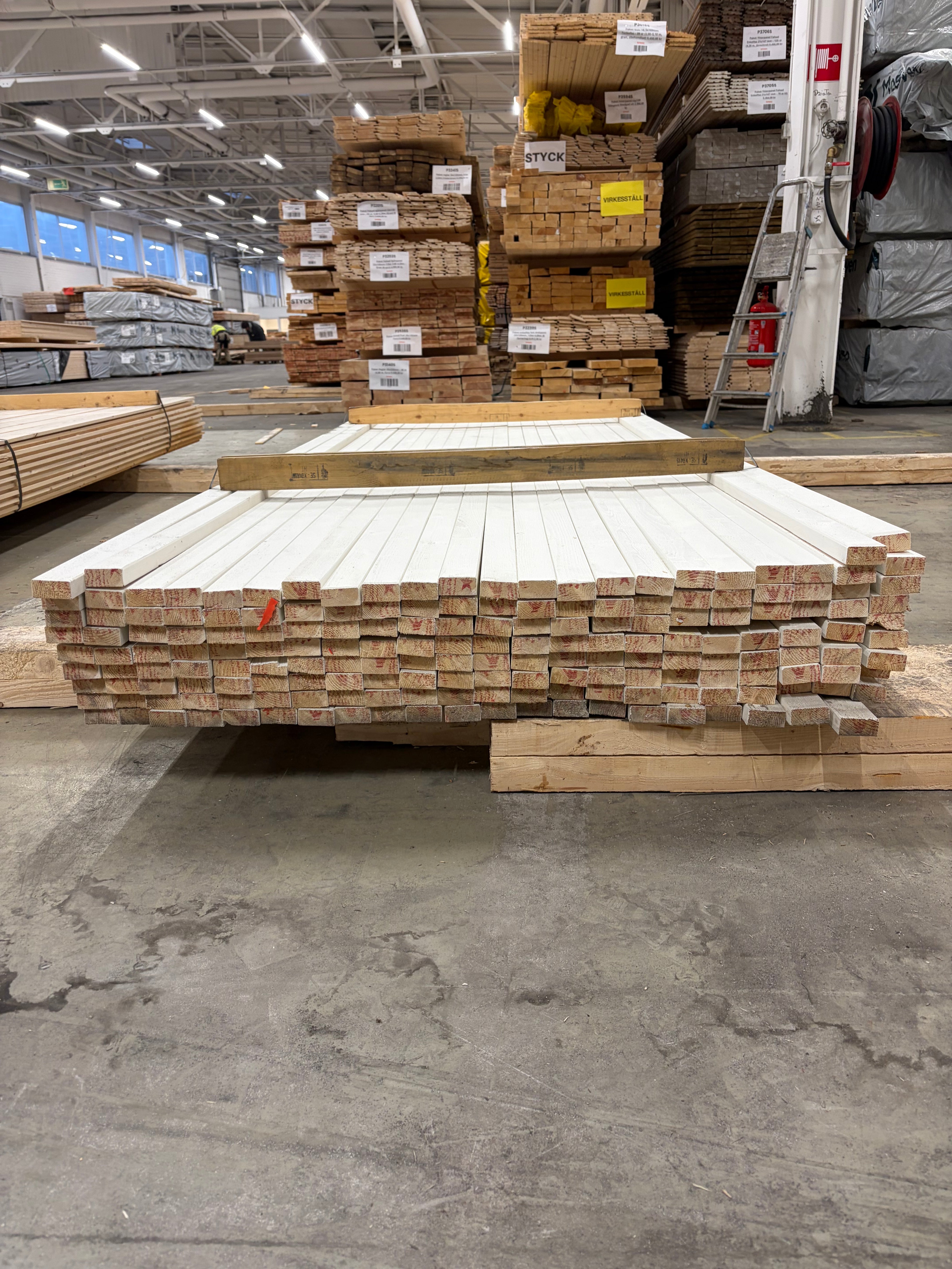 Paket Finsågad Panel 22×45 – 180 st (3.0 m) Mellanstruken