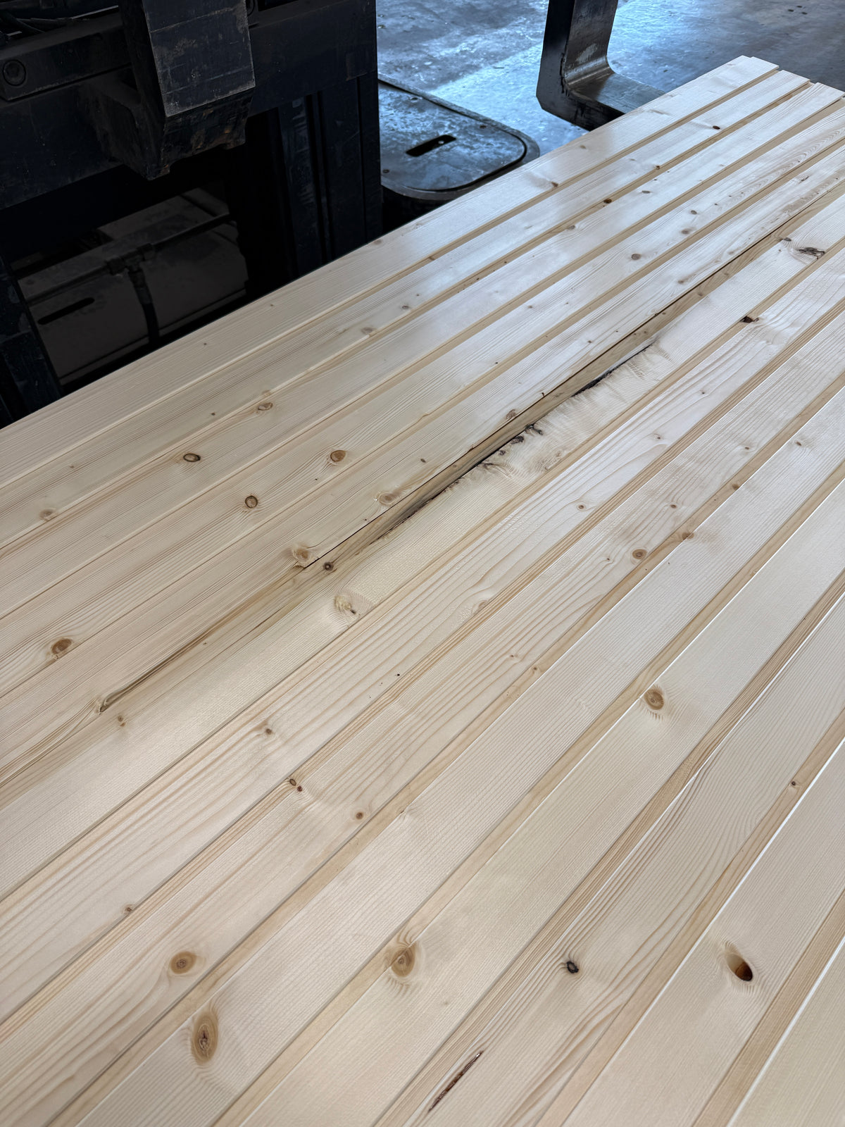Bastupanel 12x70mm- 2,40m (Säljs per bunt) 1,2kvm- Andra Sortering