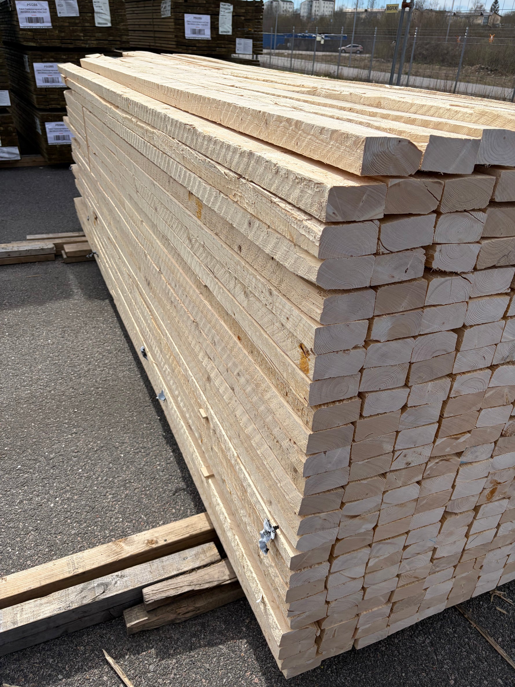 Paket Ohyvlade Reglar 45x90mm, 287st (2,7–3,9m)