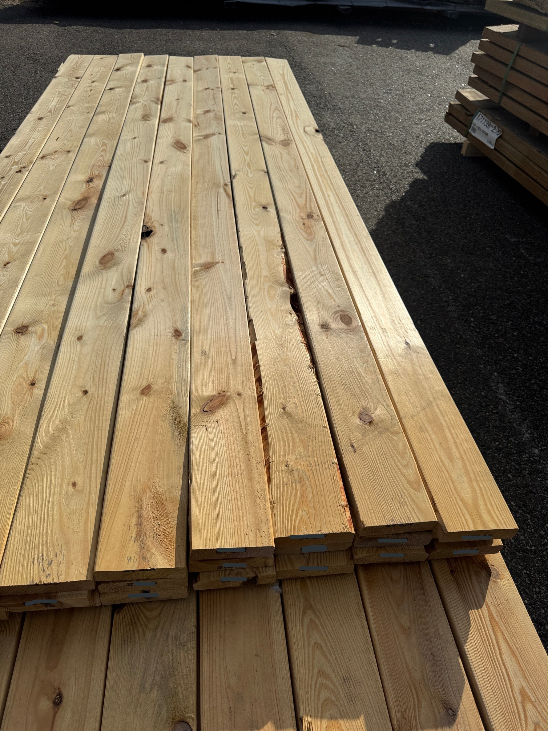 Paket Hyvlad 28x120 – 71st – 2.70–3.00 m – ANDRASORTERING