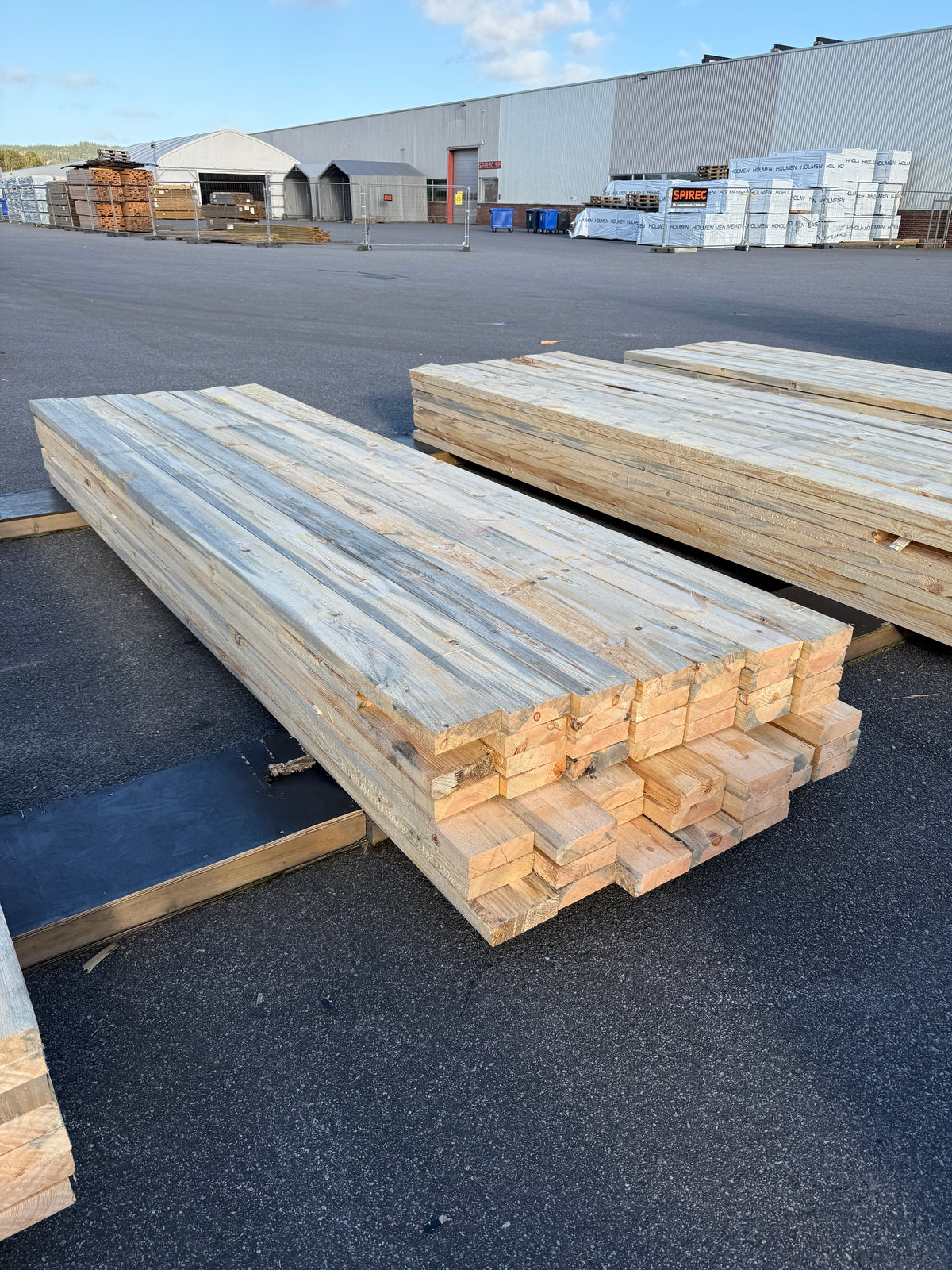 Paket Ohyvlade Reglar 47x150mm (3,30–3,60m) 49st Fuktskadat
