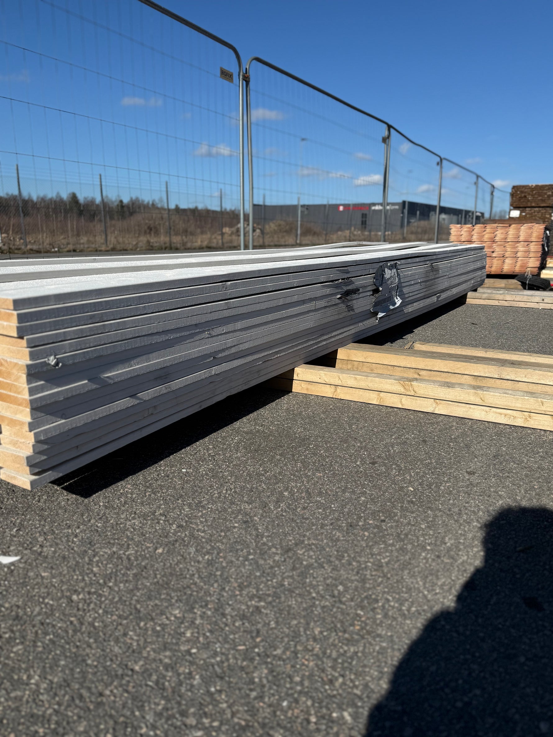 Paket 22x95mm mellan vit 4.80m 171st finsåg gran bubblig - Spirec