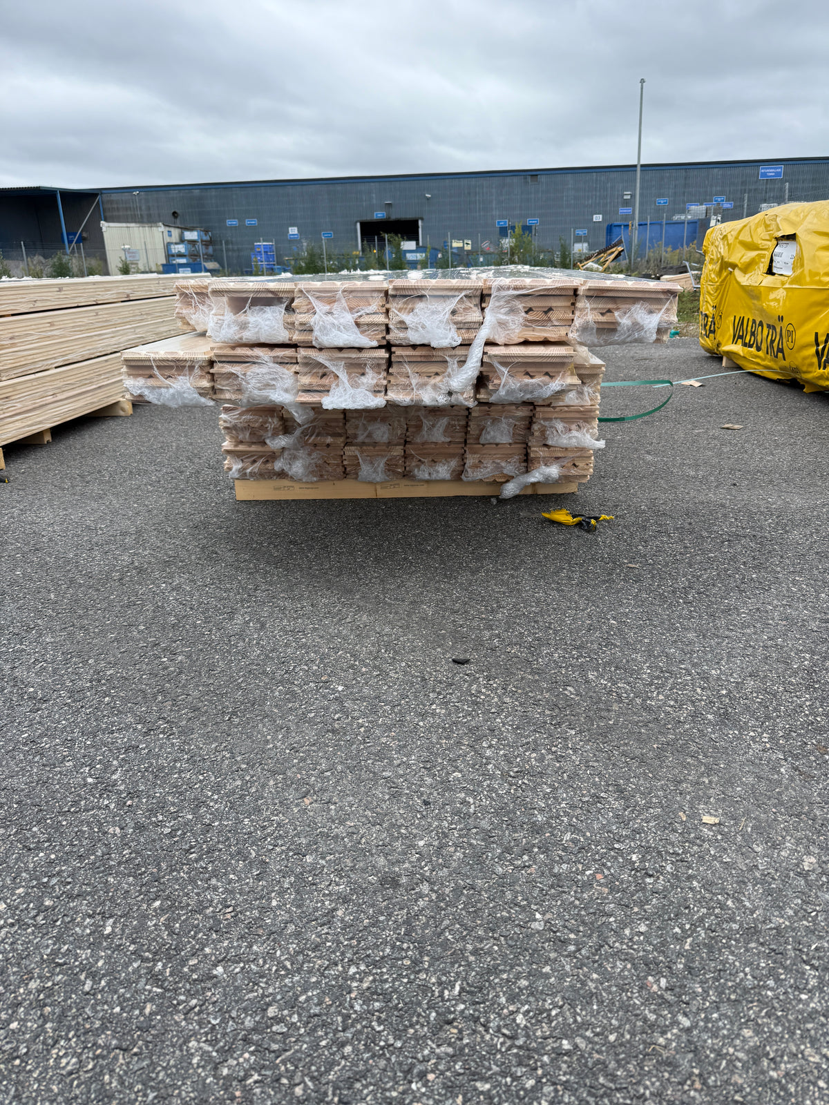 Parti Furugolv Borstad Ekonomi Ljusgrå 25x160 mm – ca 66,05 m²