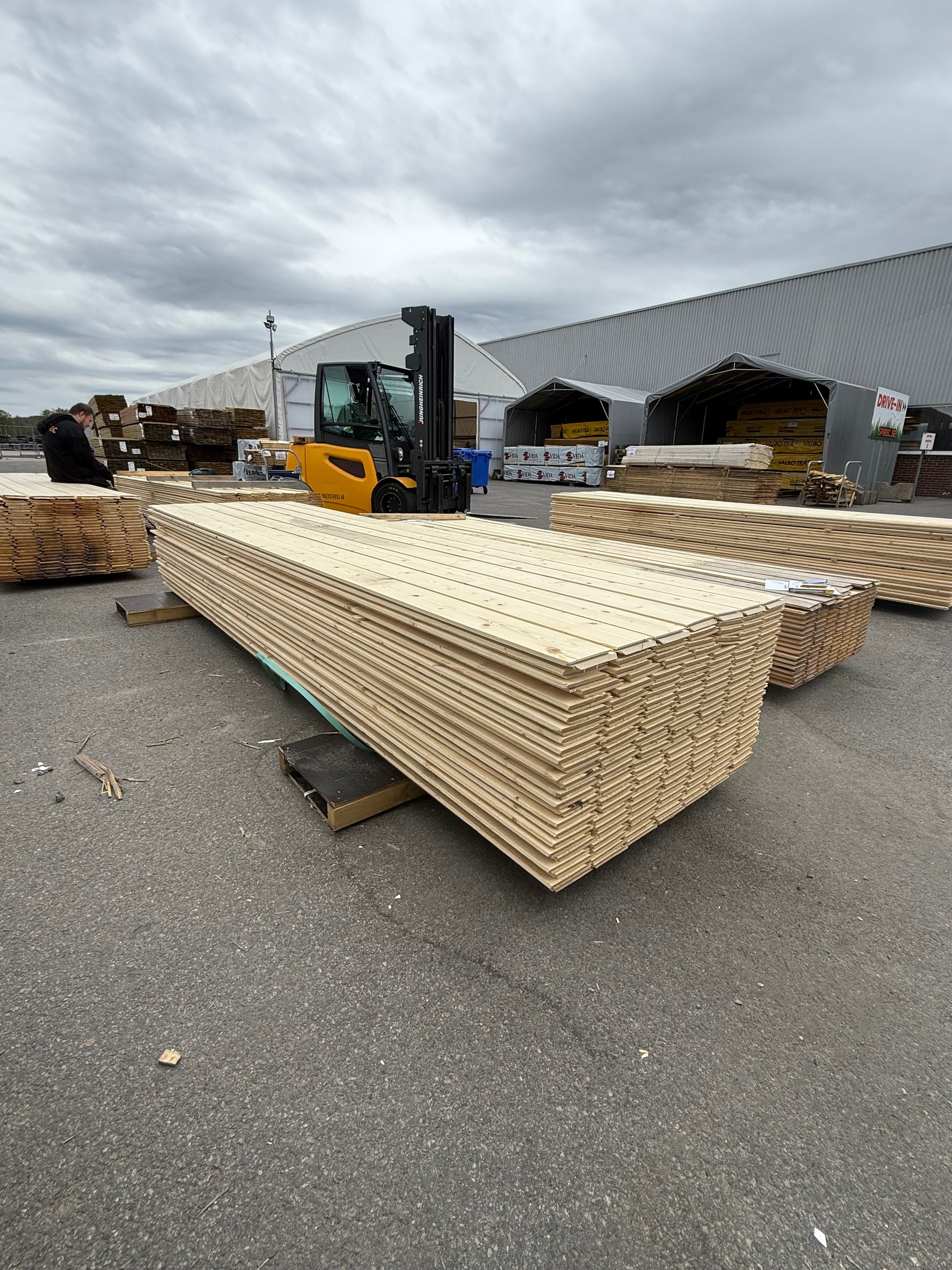 Paket Ytterpanel Enkelfas fals 22x145mm 3.60m- 175st (Obehandlad)