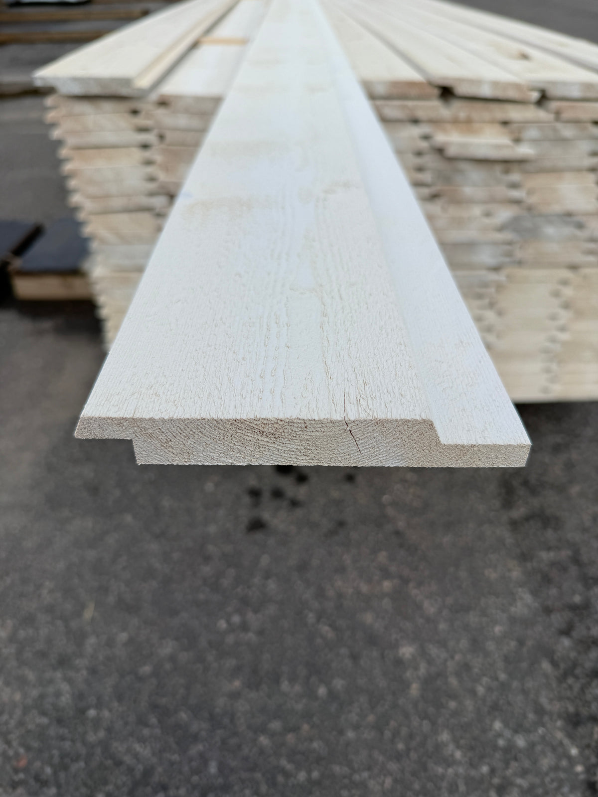 Falsad Spårpanel 22x145mm 4,50m – Grundmålad (Säljs per styck)