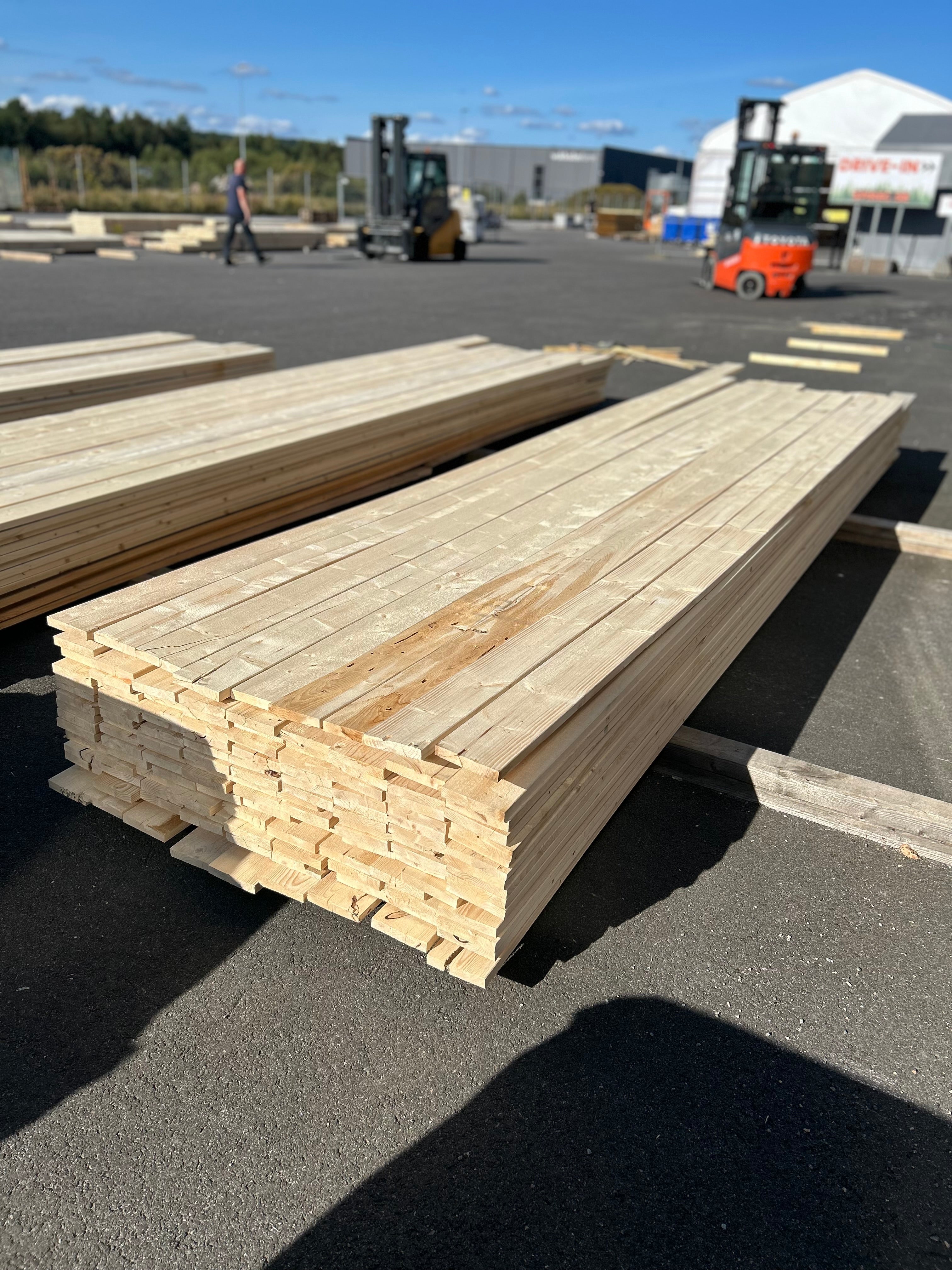 Paket Finsågad Panel 22x120mm 129st 4.20–4.80m – Andra sortering