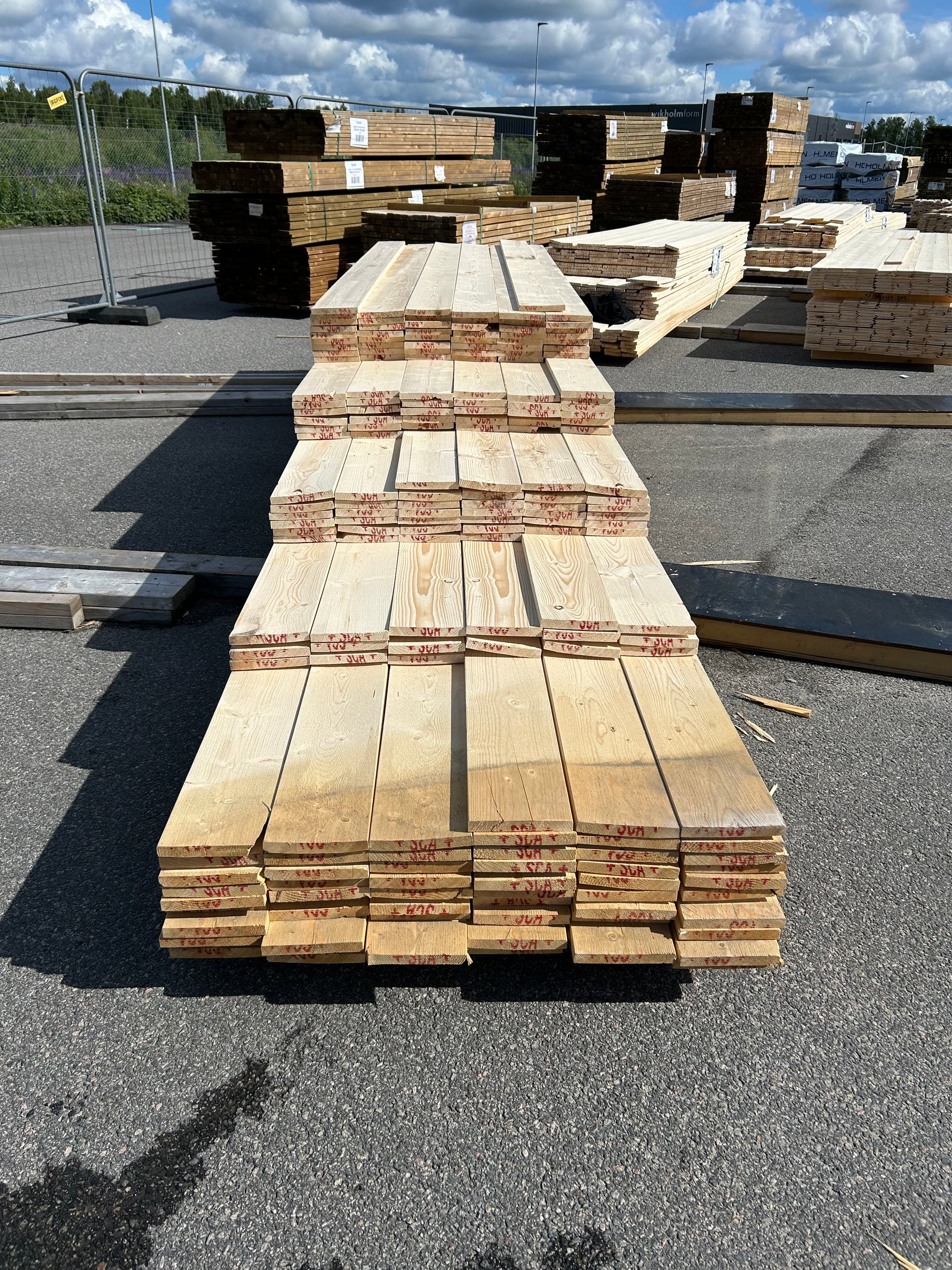 Paket Finsågade Brädor 22x170mm, 200st 3,00–5,40m (Andra sortering)