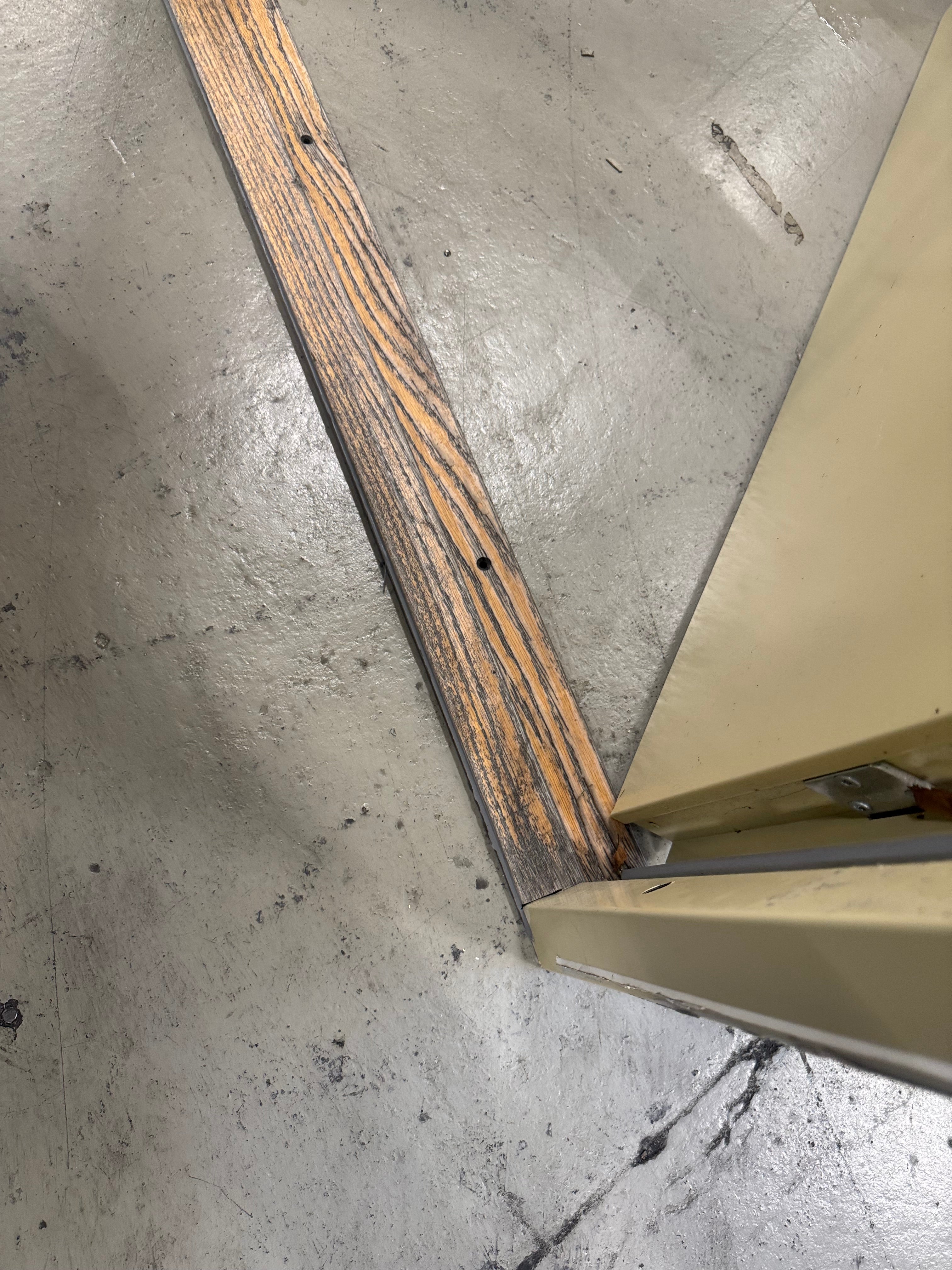 Lägenhetsdörr / Ståldörr Daloc – 99,5x219,5 cm (Vänsterhängd, Gul)