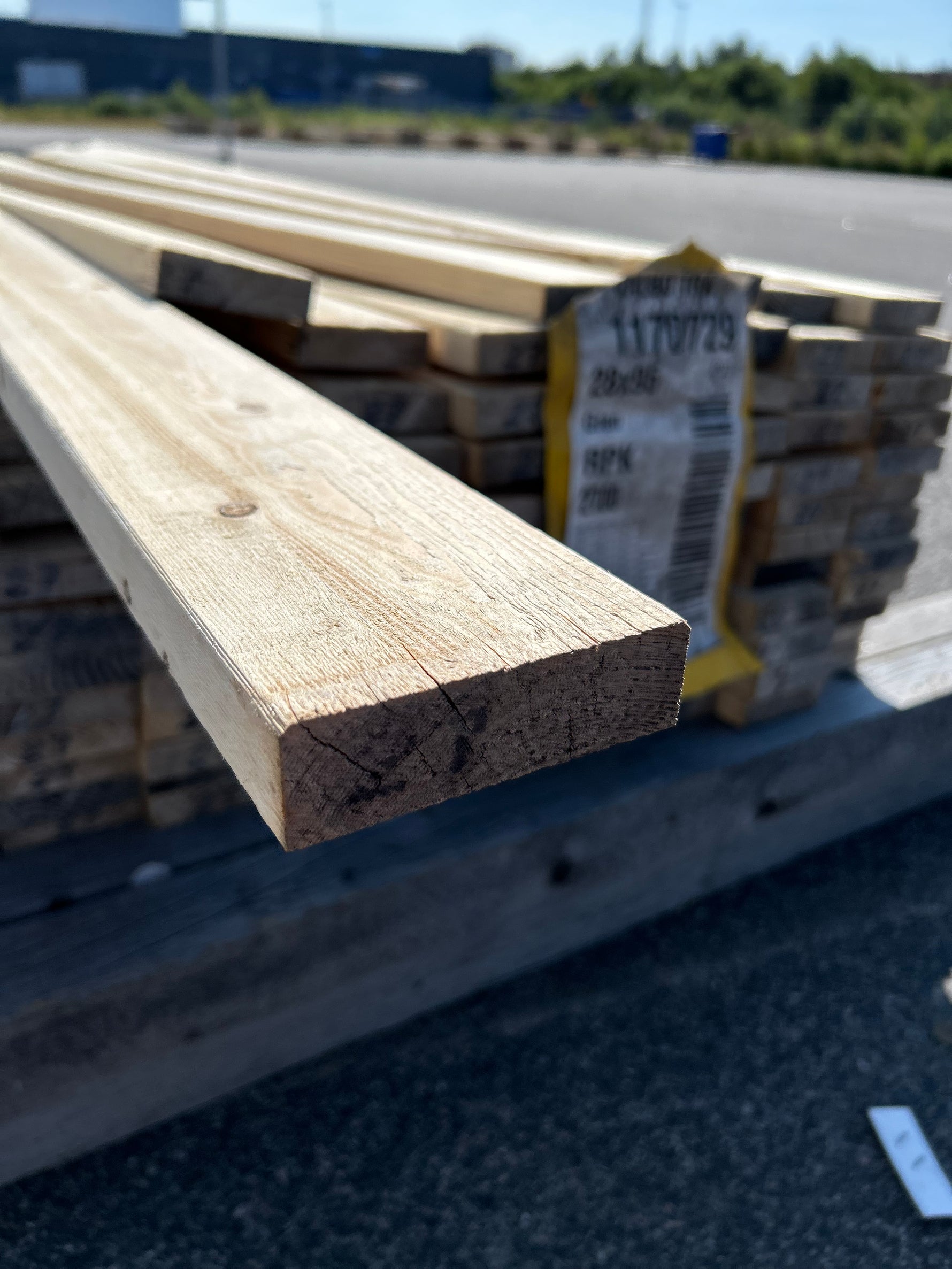 Paket Finsågade Brädor 28x95mm – 2,70 m – 128 st
