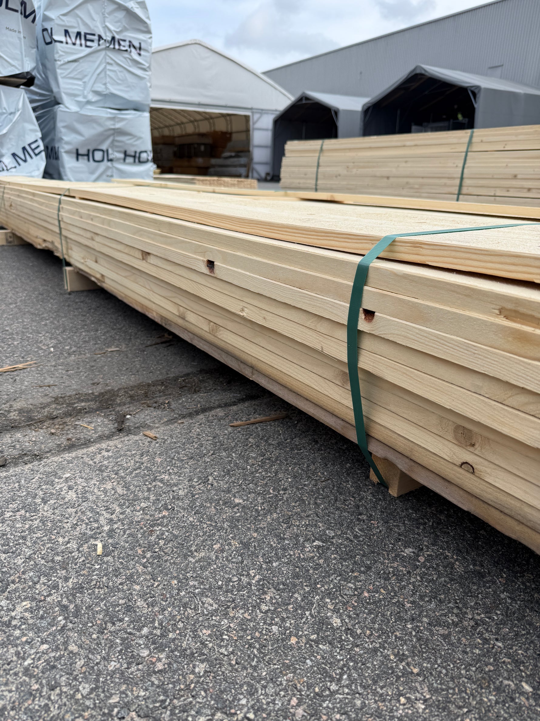 Paket Finsågade Brädor 22x220 mm – 4,20 m 52st (Obehandlad)