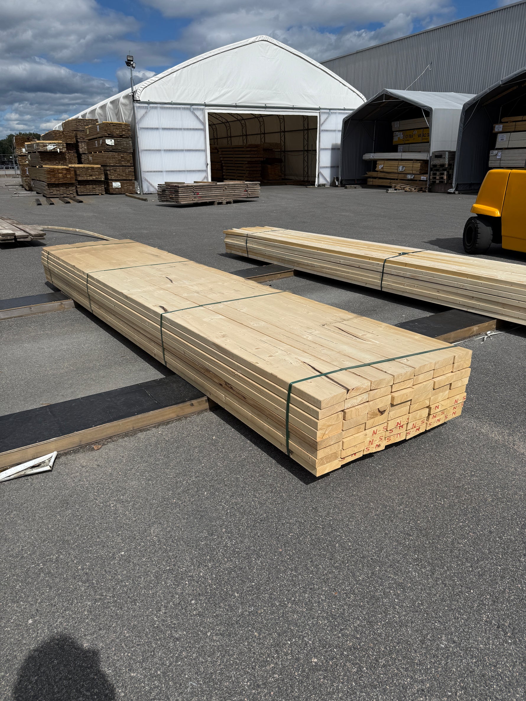 Paket Reglar 45x145 mm – 56 st (4,80 m, Gran) B-sortering