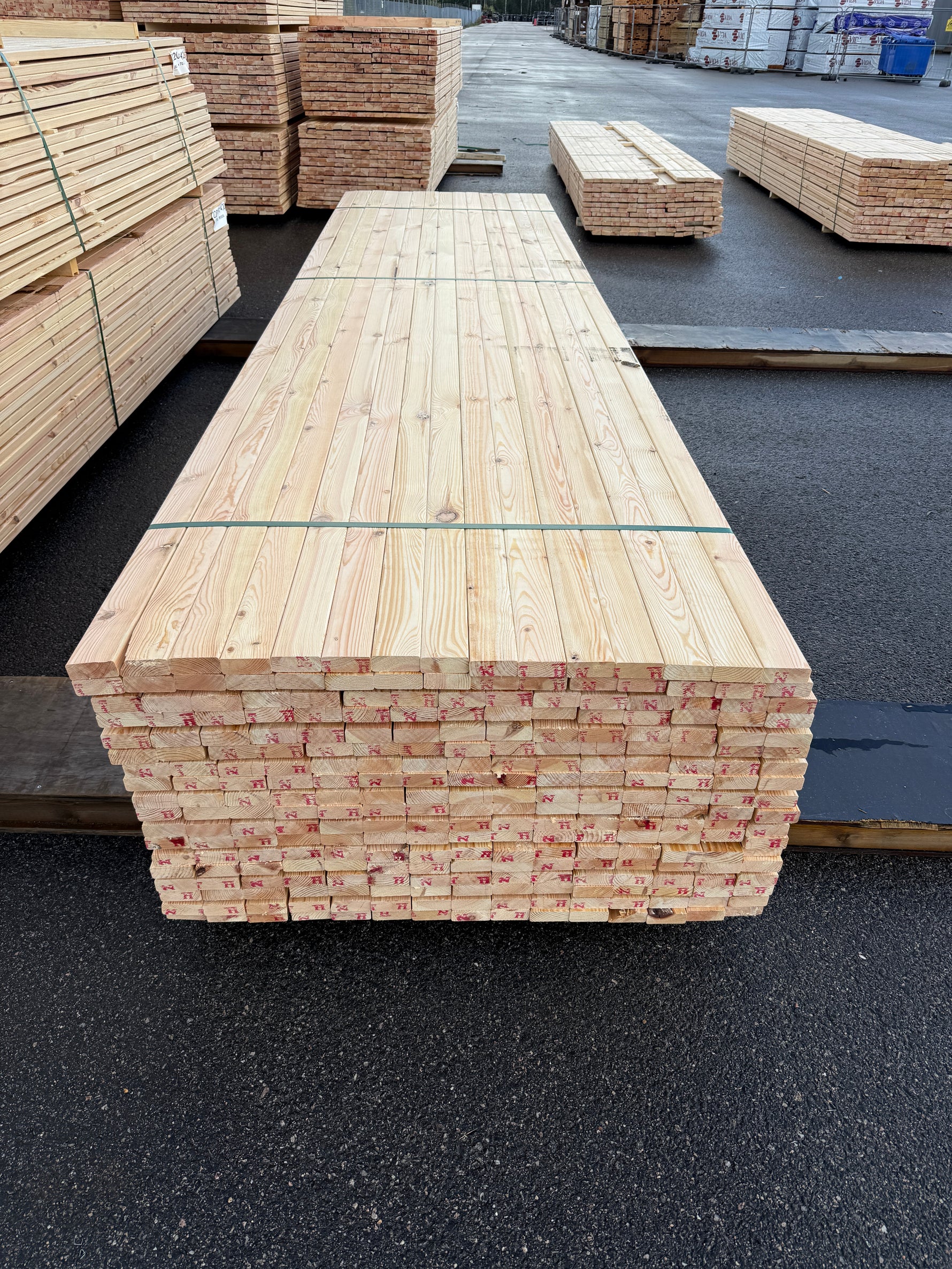 Parti Glespanel 28x70 mm – 4,20 m Furu 270st