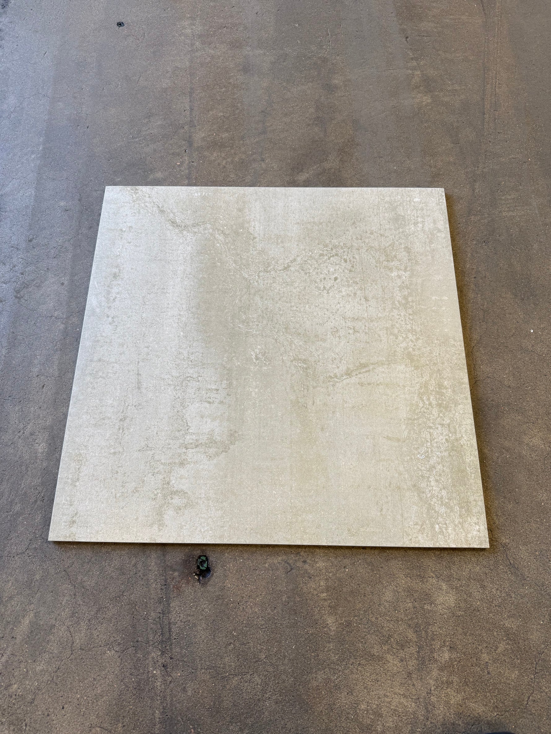 Parti Klinker Metall Silver Såg 60x60, 16 paket totalt ca 23m²