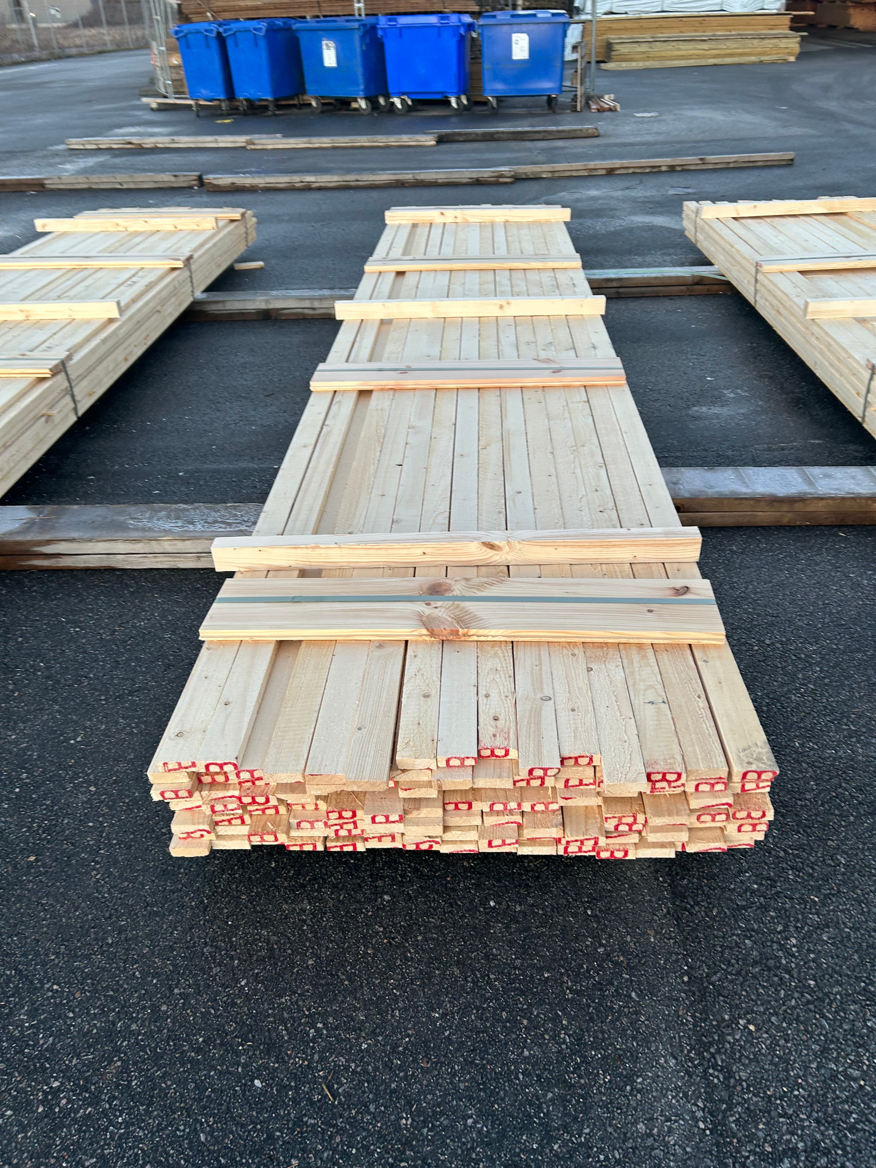 Paket Brädor 19x63mm – 119 st (4,80 m, gran, ohyvlad/råsågad)