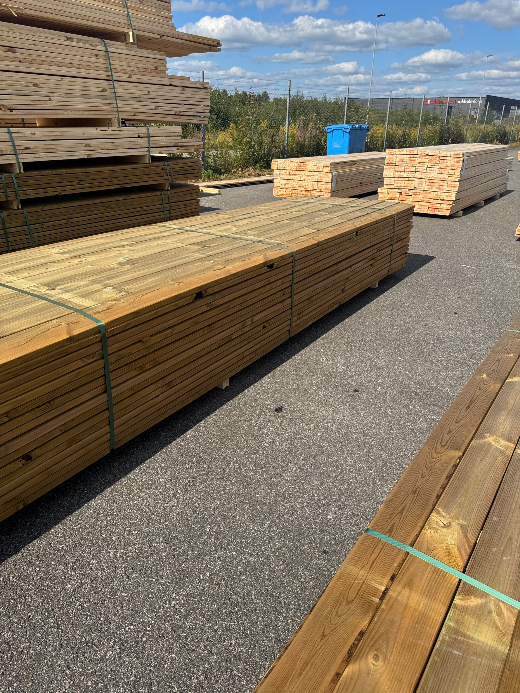 Paket Slät Trall 28x120 – 144st – 4.80 m – NTR AB – ANDRASORTERING