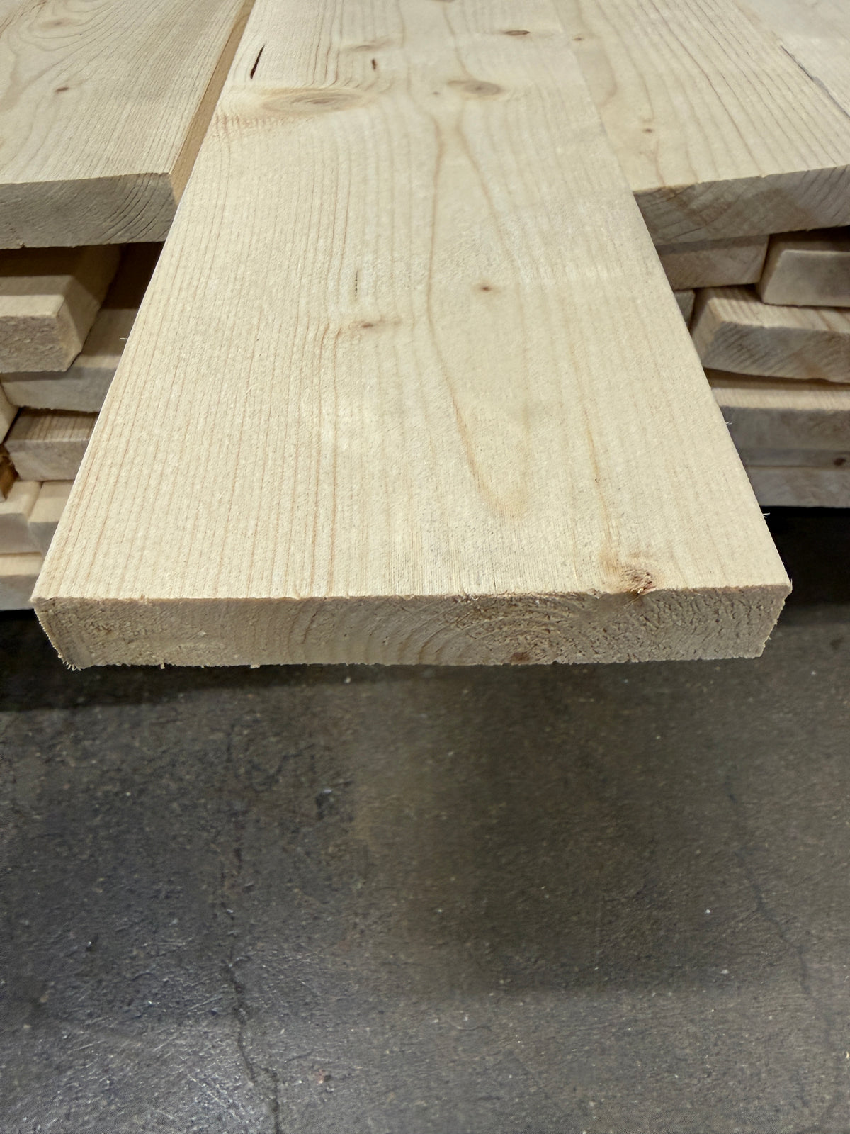 Paket Finsågade Brädor 22×120 mm – 3,60 m – 43 st