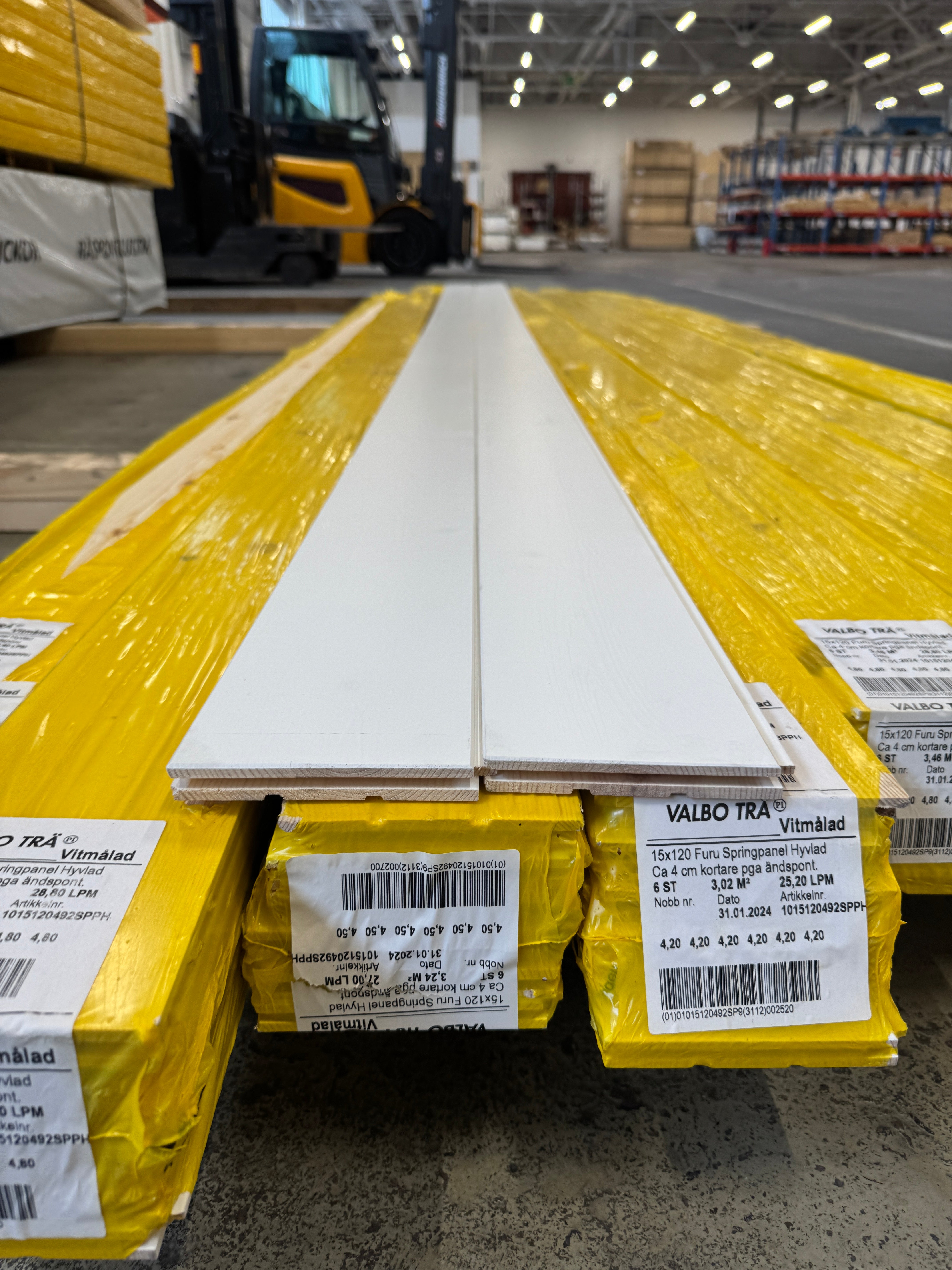 Paket Innerpanel 15x120mm – 8 pkt (3,90–4,76 m, furu, vitmålad)