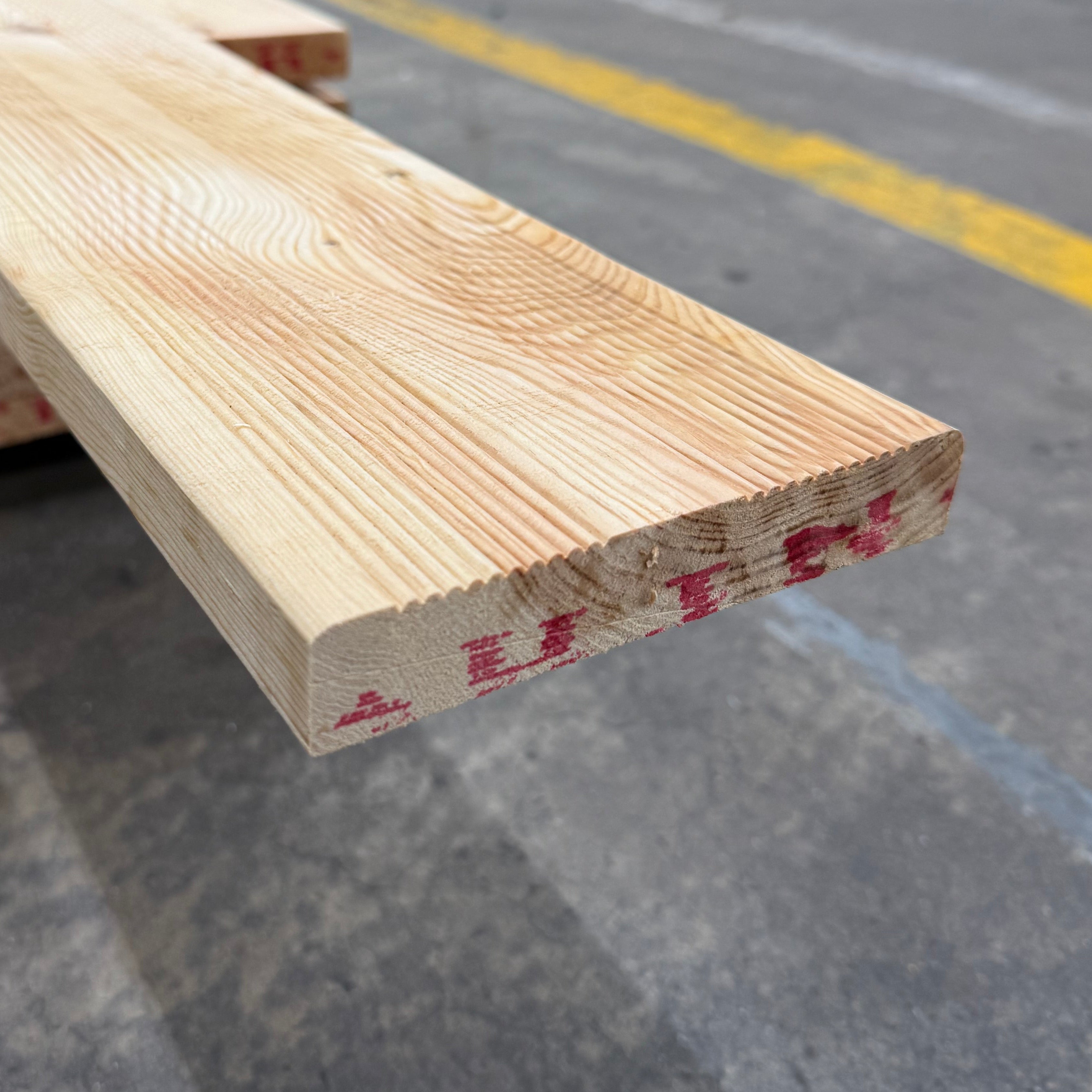 Paket Hyvlade Brädor 27x145mm 5.40m- 53st (Furu Rillad) B- sortering