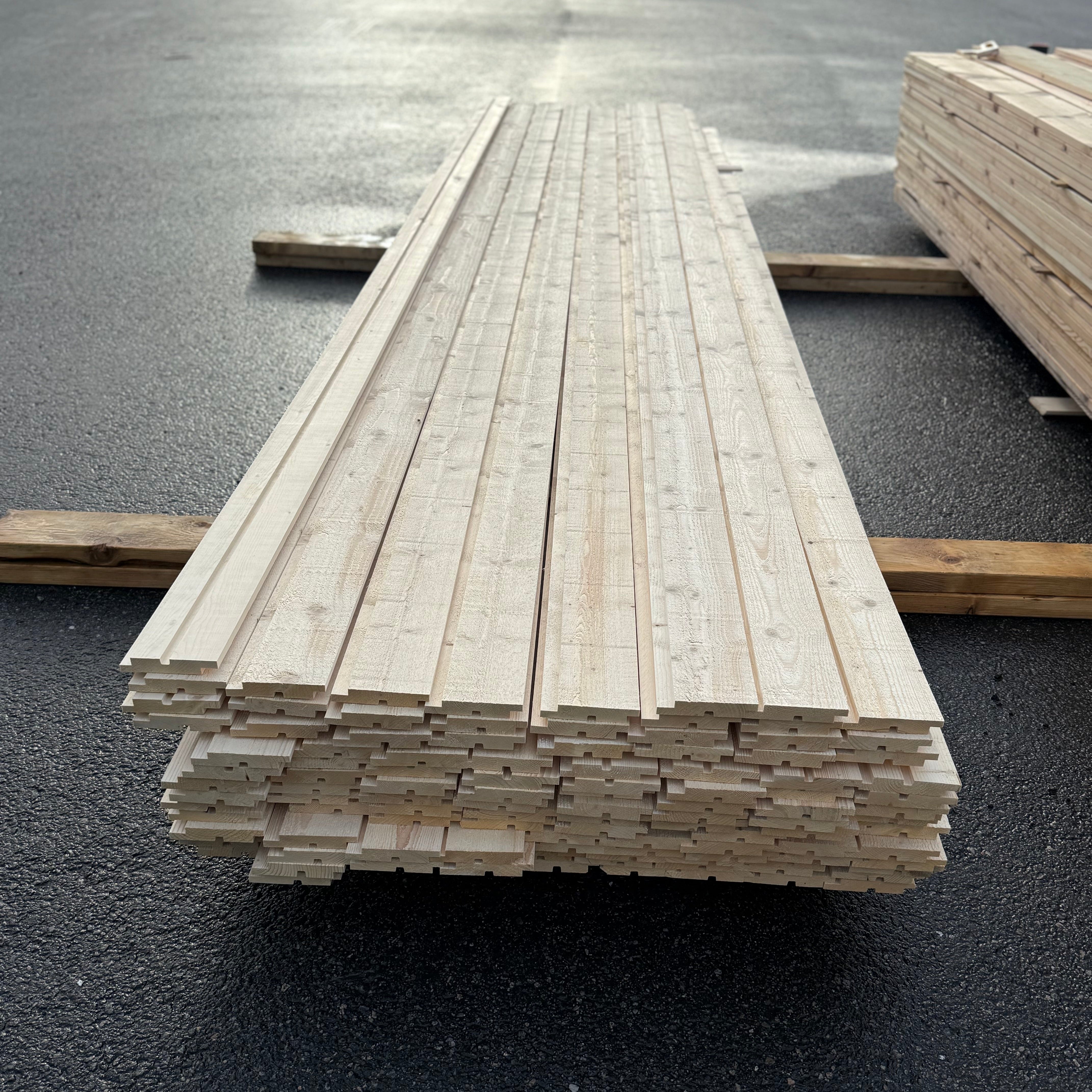 Paket Hakfals 22x120mm – 126 st (4,2 m, gran, obehandlad) Revor