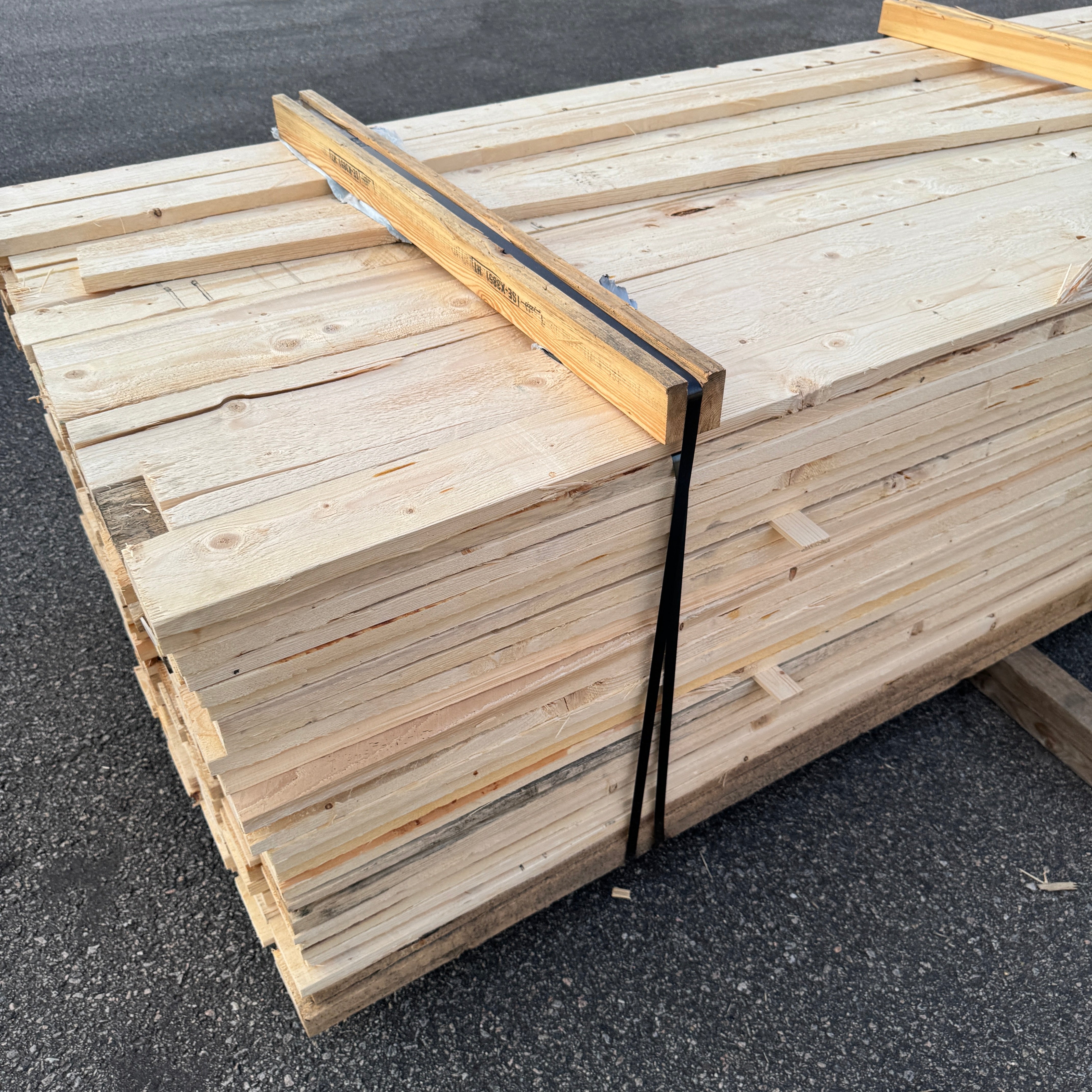 Paket Brädor 22x100mm Råsågad – 265 st (3,6–5,4 m, gran, obehandlad)