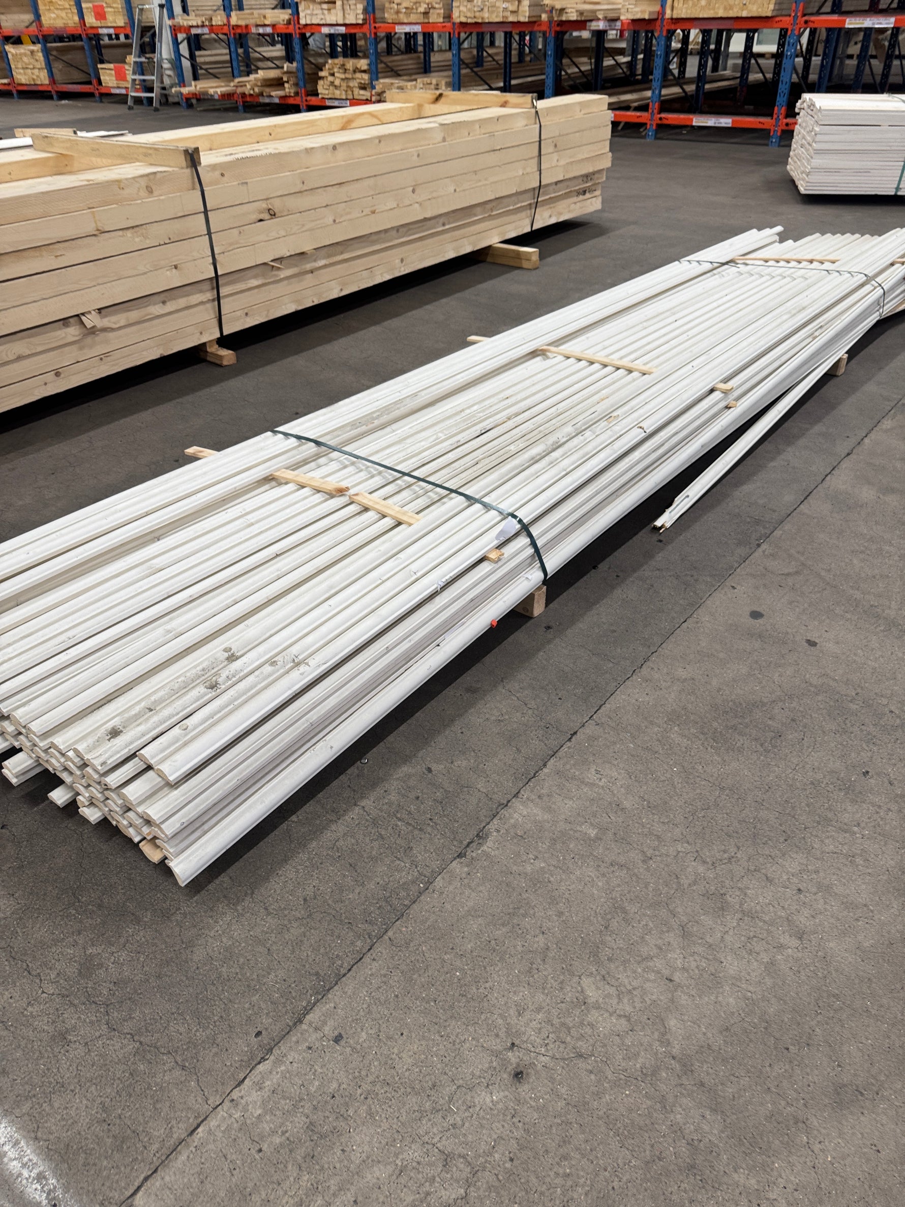 Paket Hattläkt Vitmålad 22x45mm 4,50m – 120 st