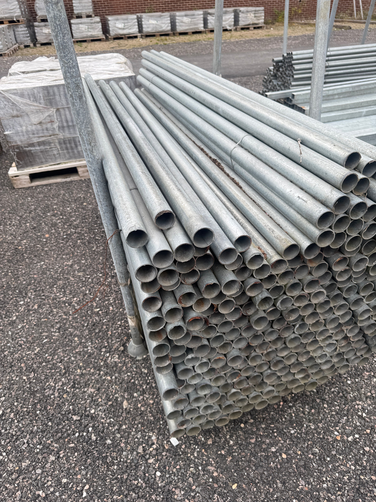 Pall Galvade Stålrör Ø45mm – 2,0m – 240st