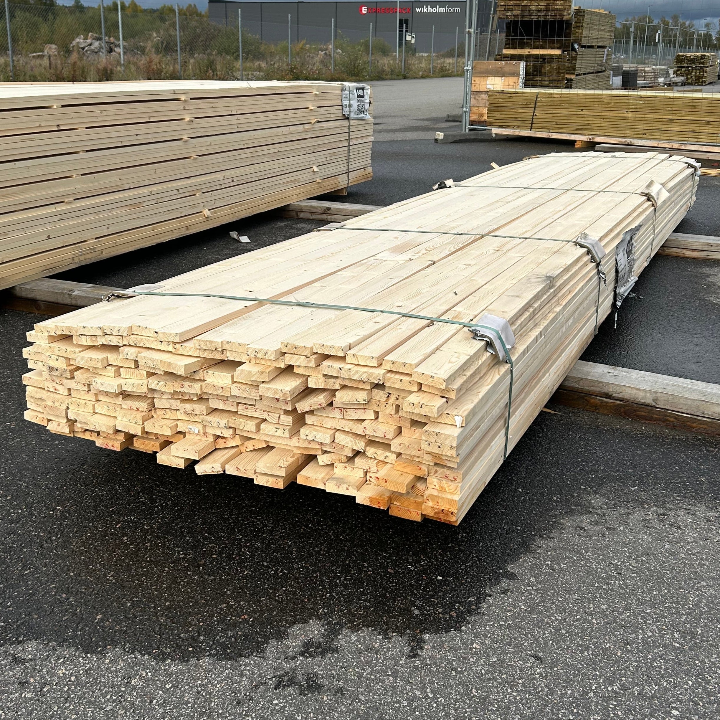 Paket Ytterpanelbräda 22x120mm 150st 4.80m (B-sortering)