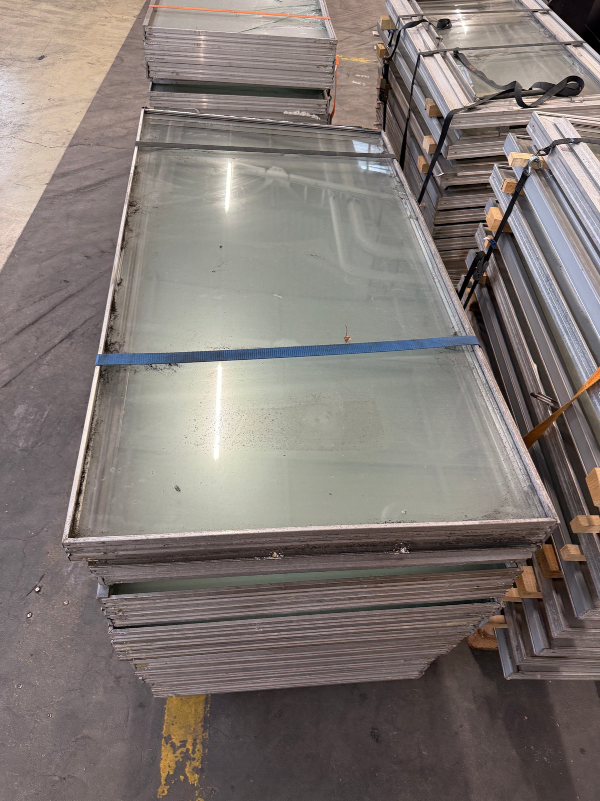 Parti Aluminiumfönster – 55 st (3- Glas)