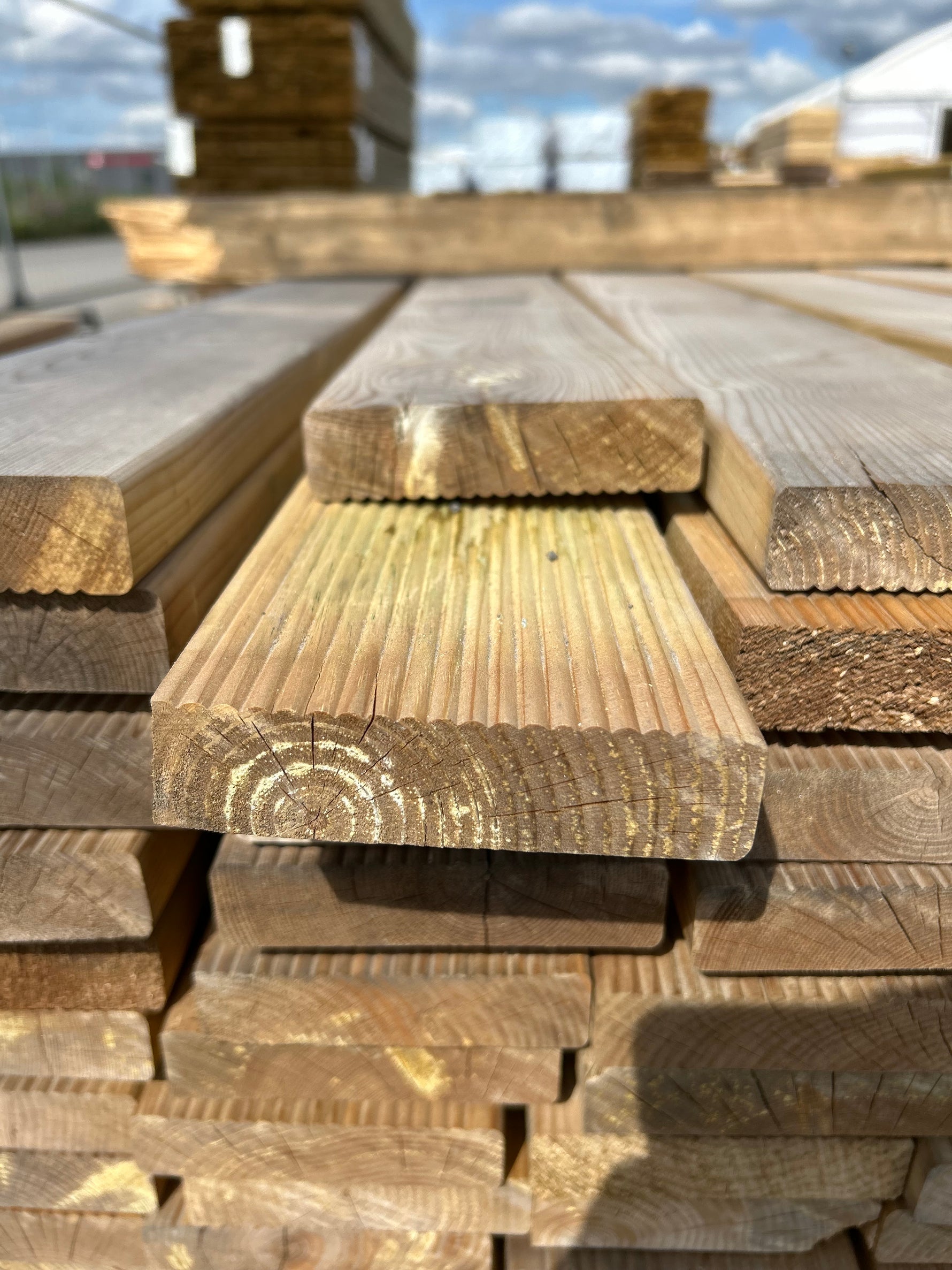 Paket Tryckimpregnerad Rillad Trall 28x120mm, 144st 4.20m
