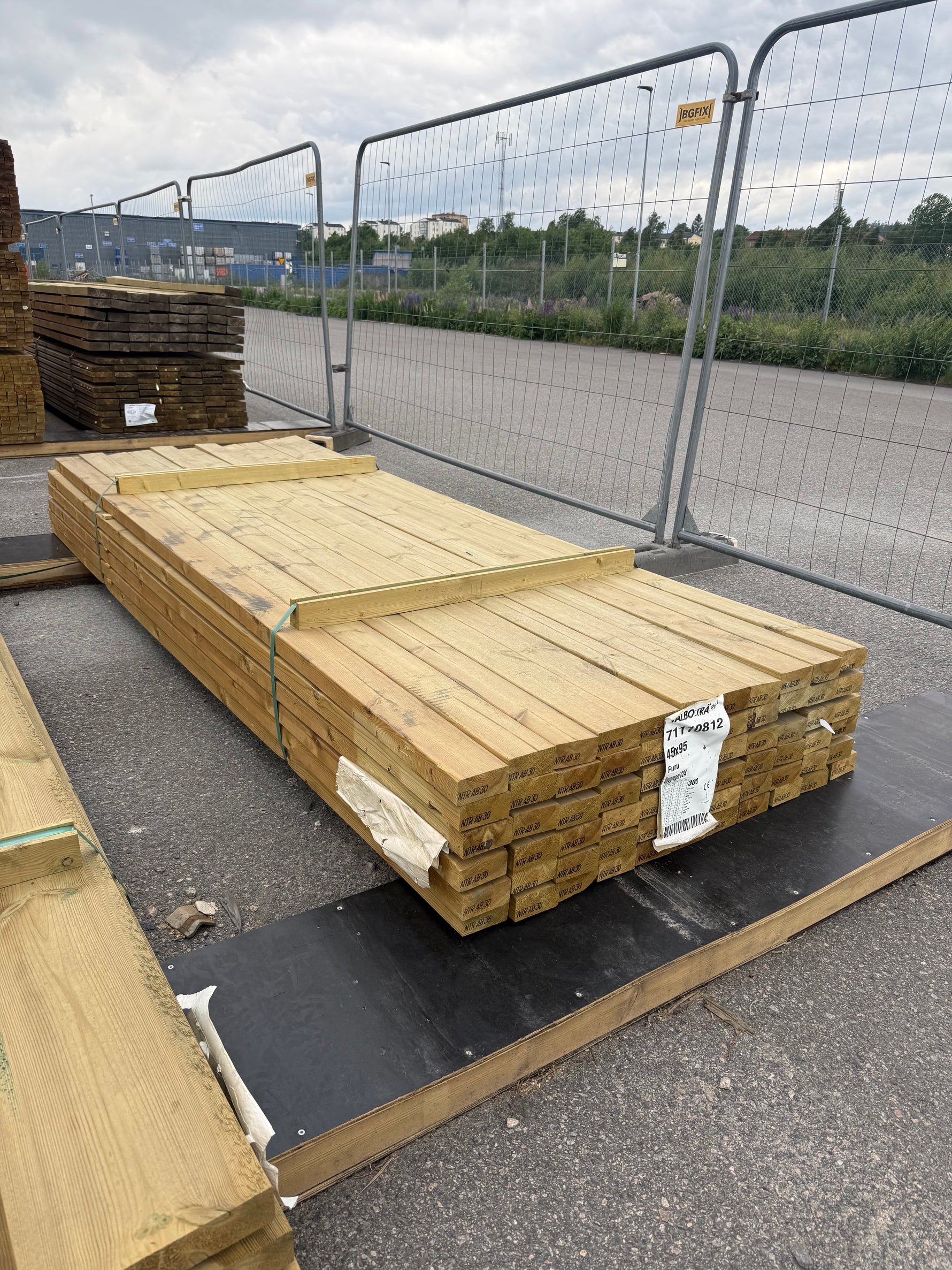 Paket Tryckimpregnerade Reglar 45x95mm, 66st 3,0m