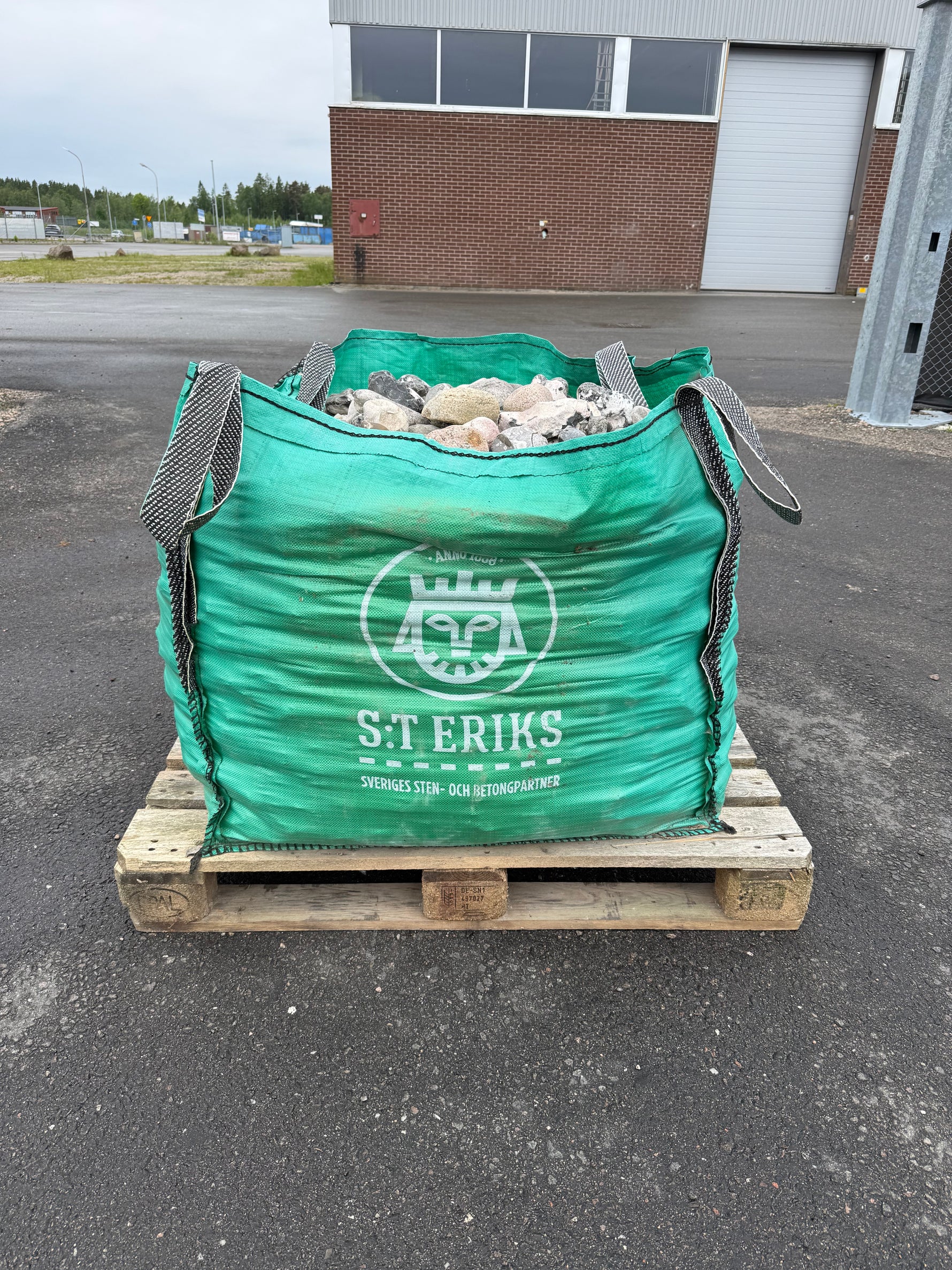 Dekorsten 60–90 mm – Sjösten Svart/Vit (säljs per säck)