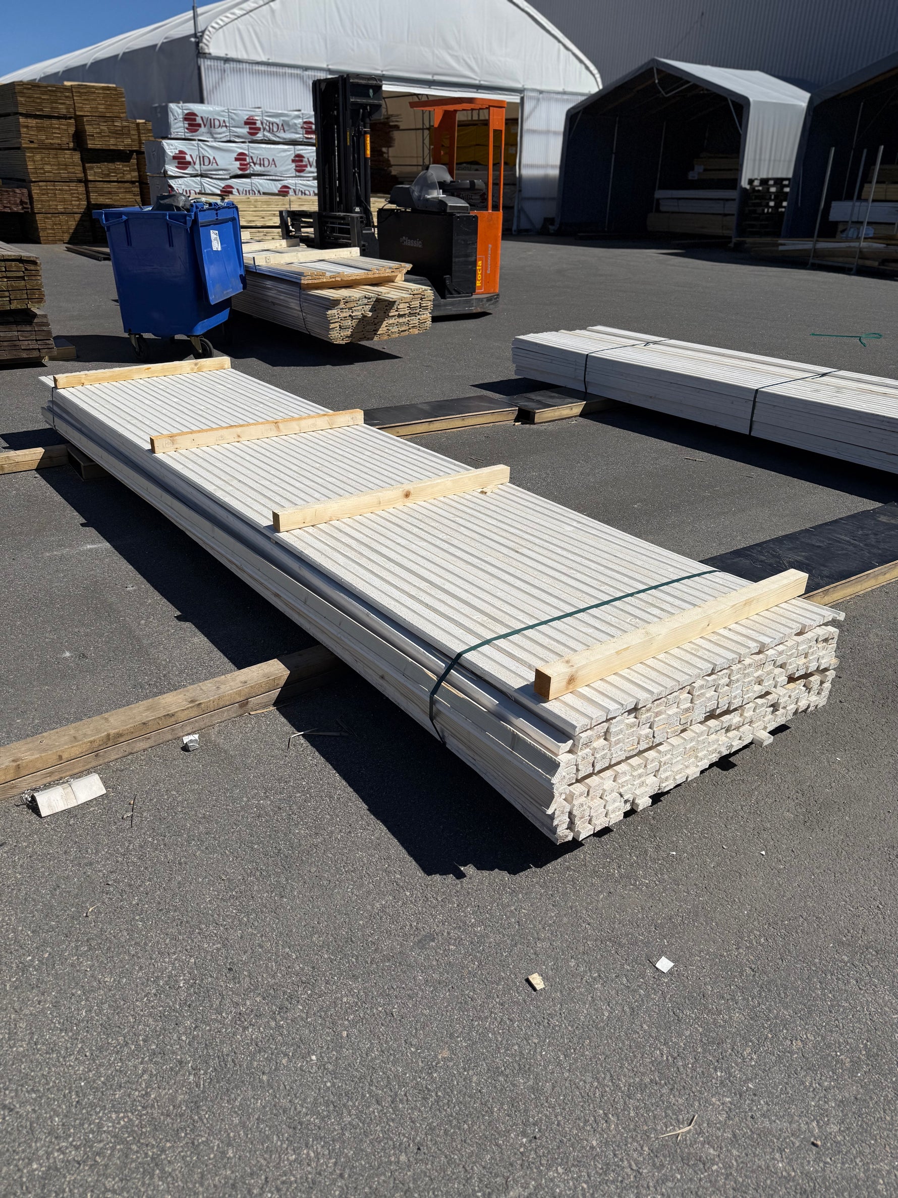 Paket Lockläkt 22x45mm, 267st 4.2m- Grundmålade