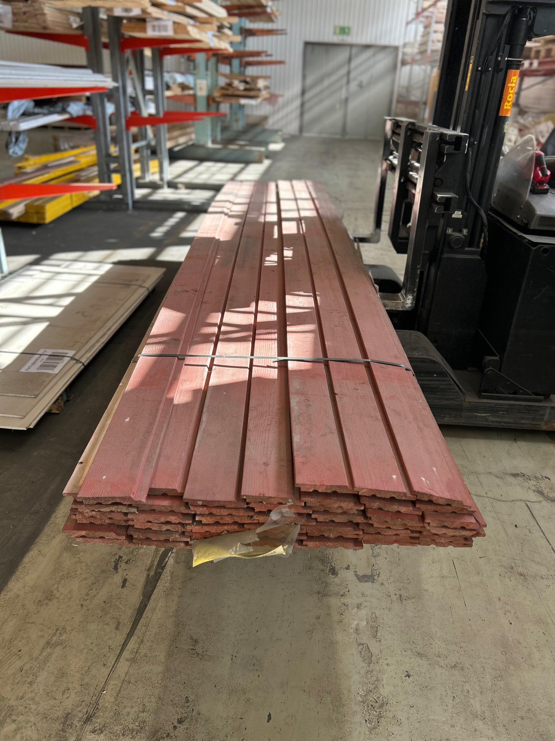 Paket Ytterpanel Falsad Enkelfas 21x147 mm – 46 st (5,10 m, Brandröd)